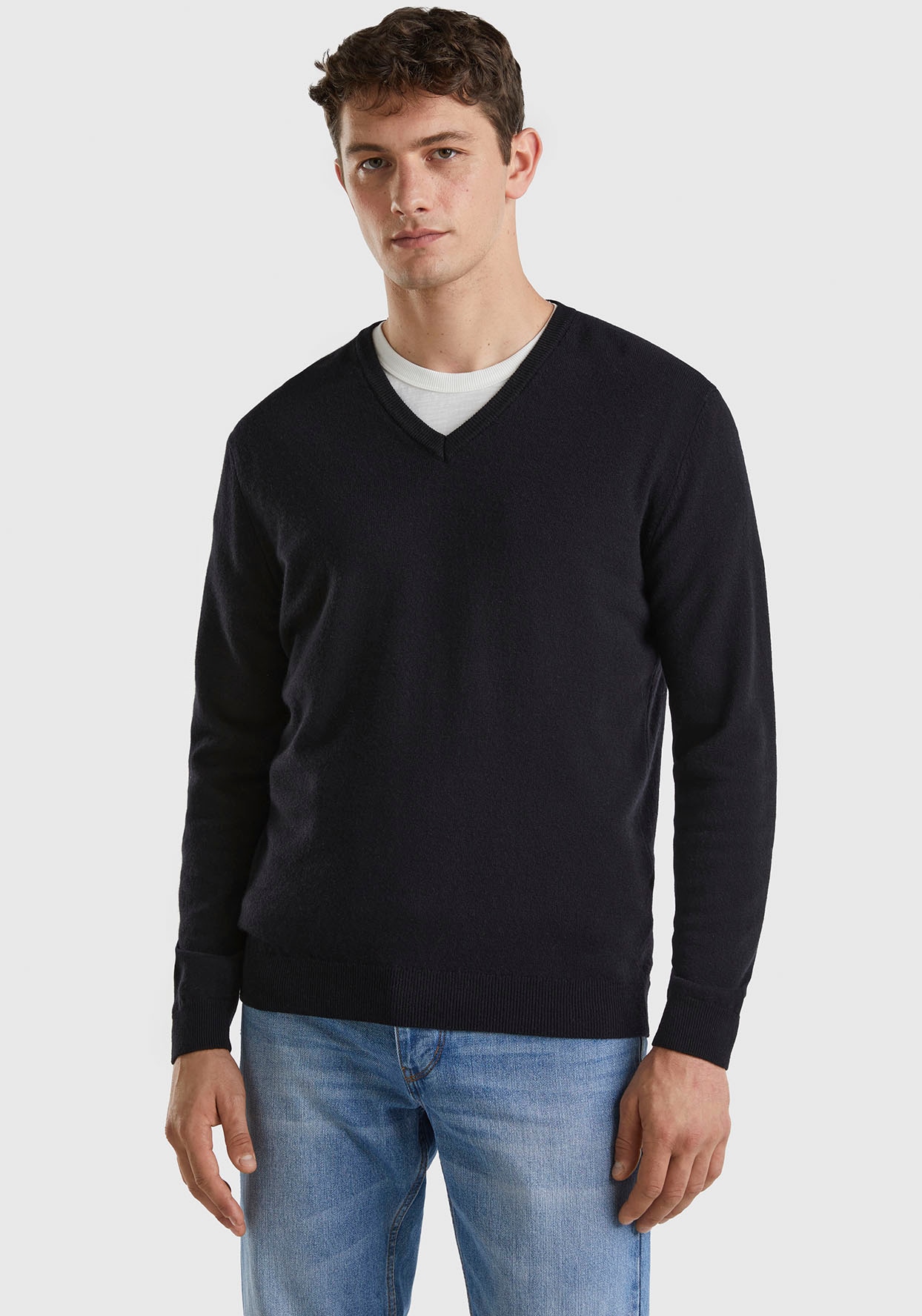 United Colors of Benetton V-Ausschnitt-Pullover, im cleanen Look von United Colors of Benetton