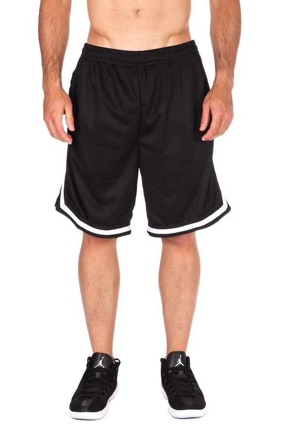 Urban Classics Mesh Shorts | Schwarz + Weiss | Herren  | L von Urban Classics