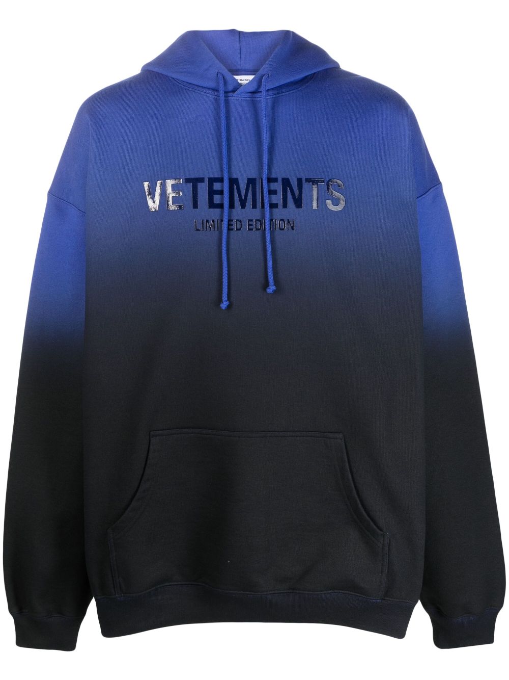 VETEMENTS logo-print faded-effect hoodie - Blue von VETEMENTS