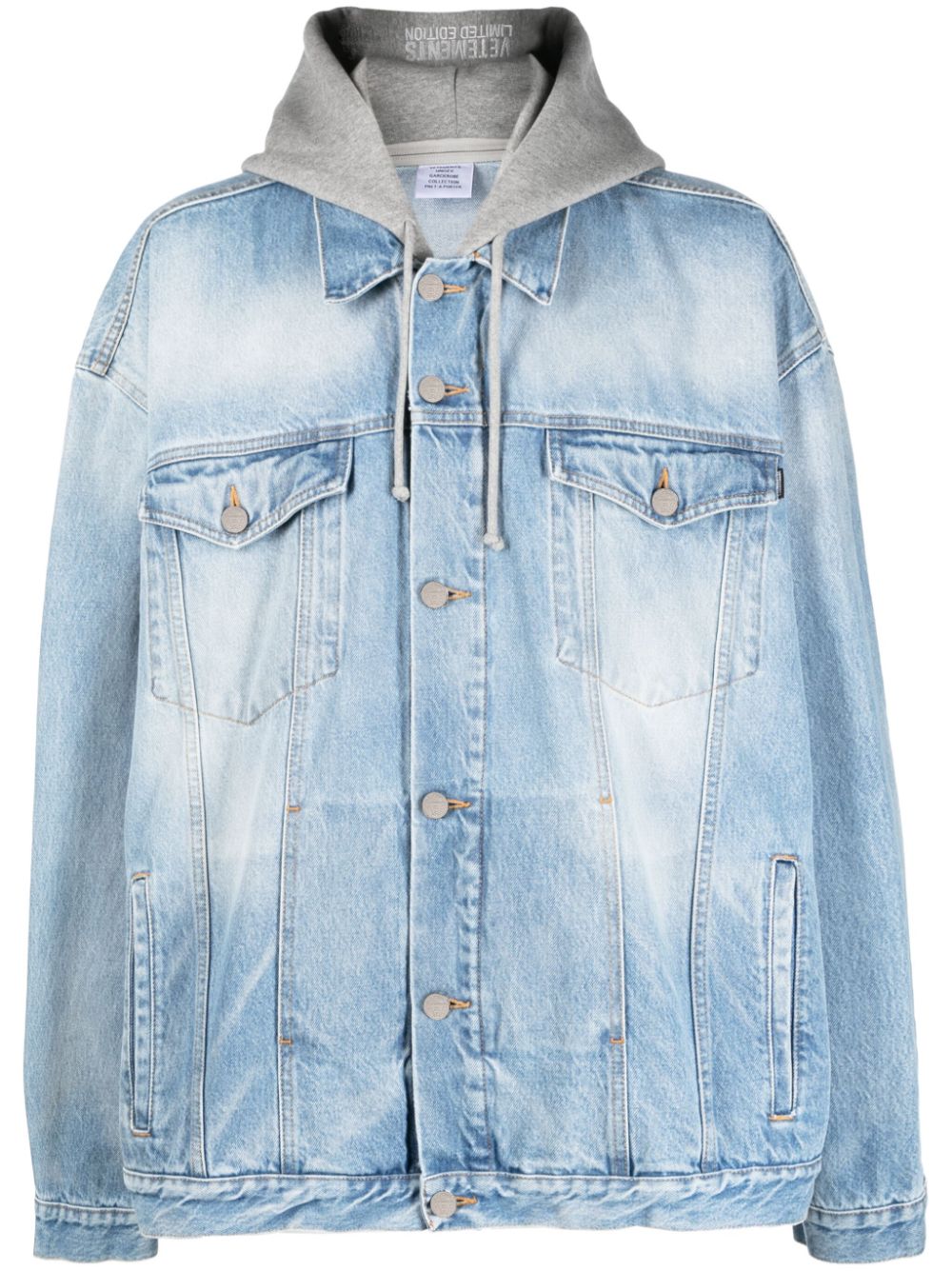 VETEMENTS oversized hooded denim jacket - Blue von VETEMENTS