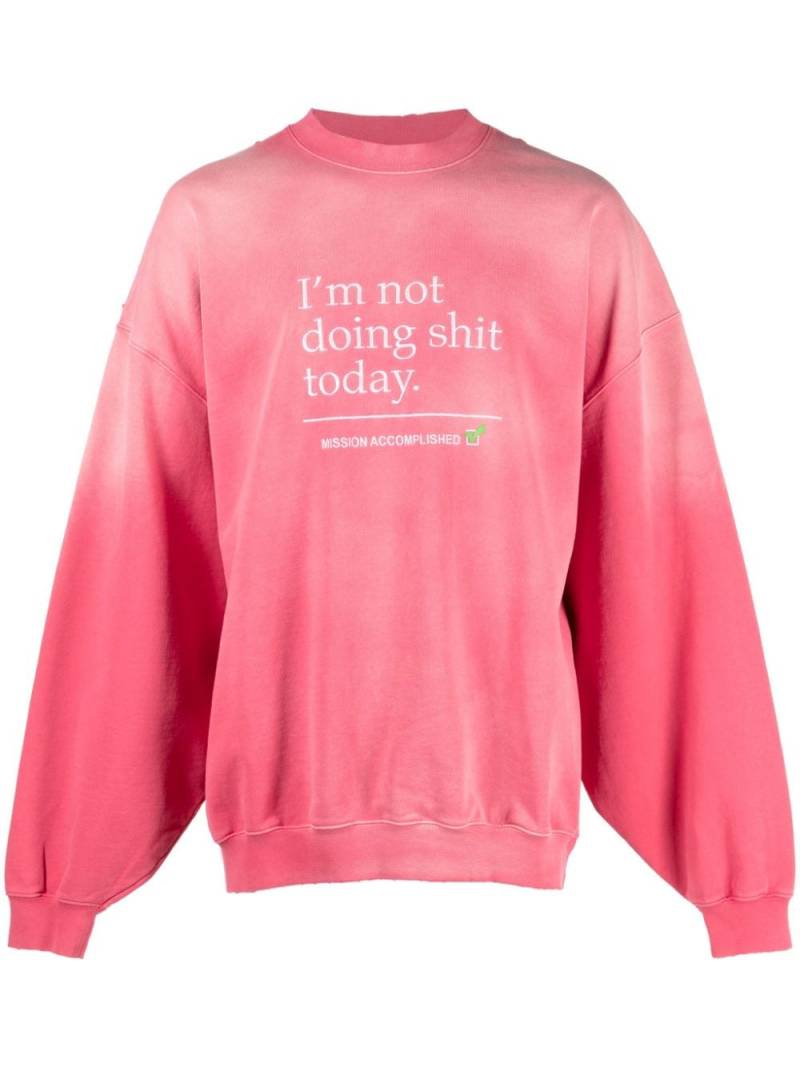 VETEMENTS slogan-embroidery cotton sweatshirt - Pink von VETEMENTS