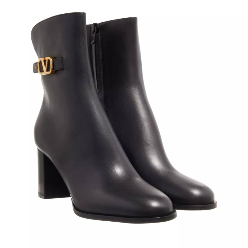 Valentino Garavani Stiefel & Boots - Signature Smooth Leather Boots - Gr. 39 (EU) - in Schwarz - für Damen von Valentino Garavani