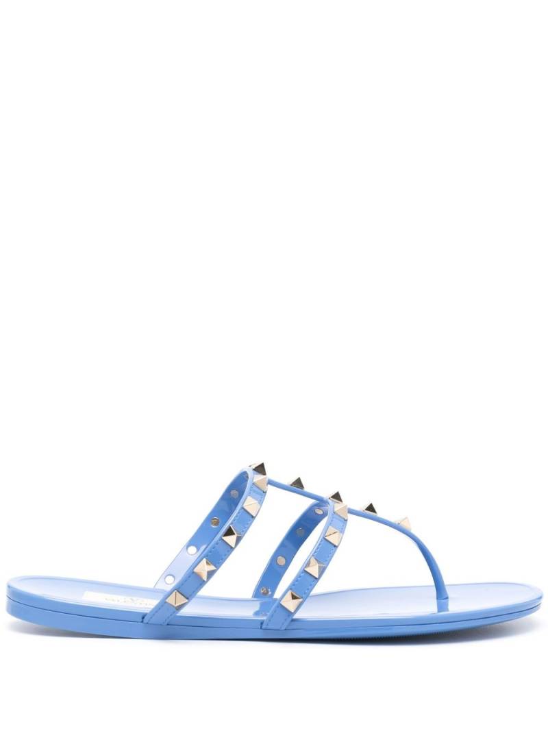 Valentino Garavani Rockstud thong flat sandals - Blue von Valentino Garavani
