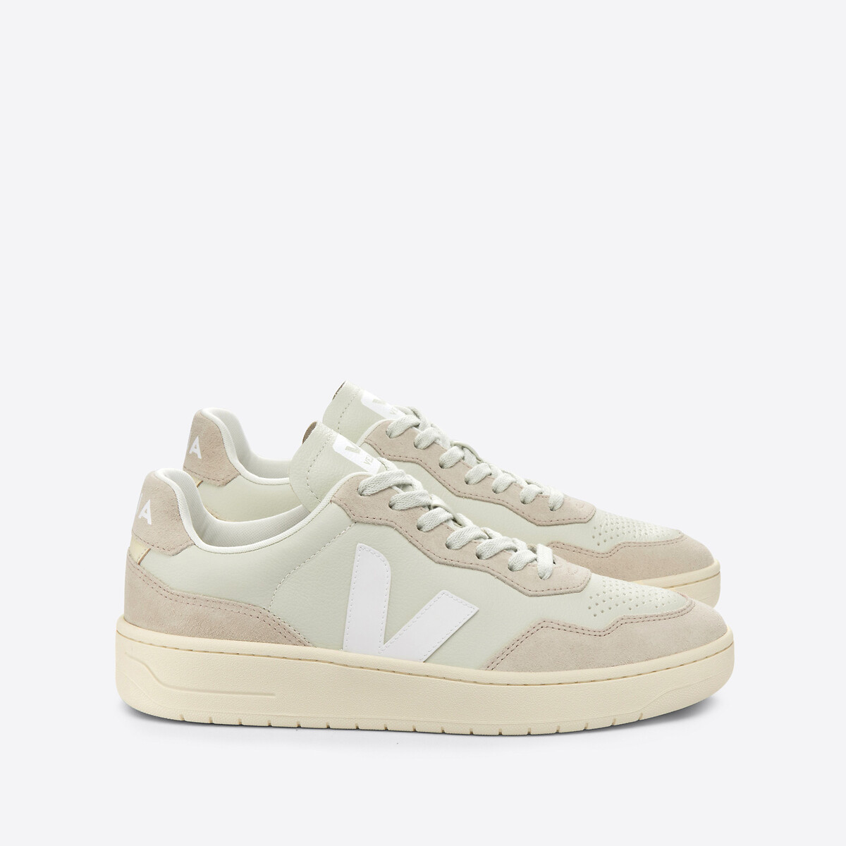 Sneakers V-90 von Veja