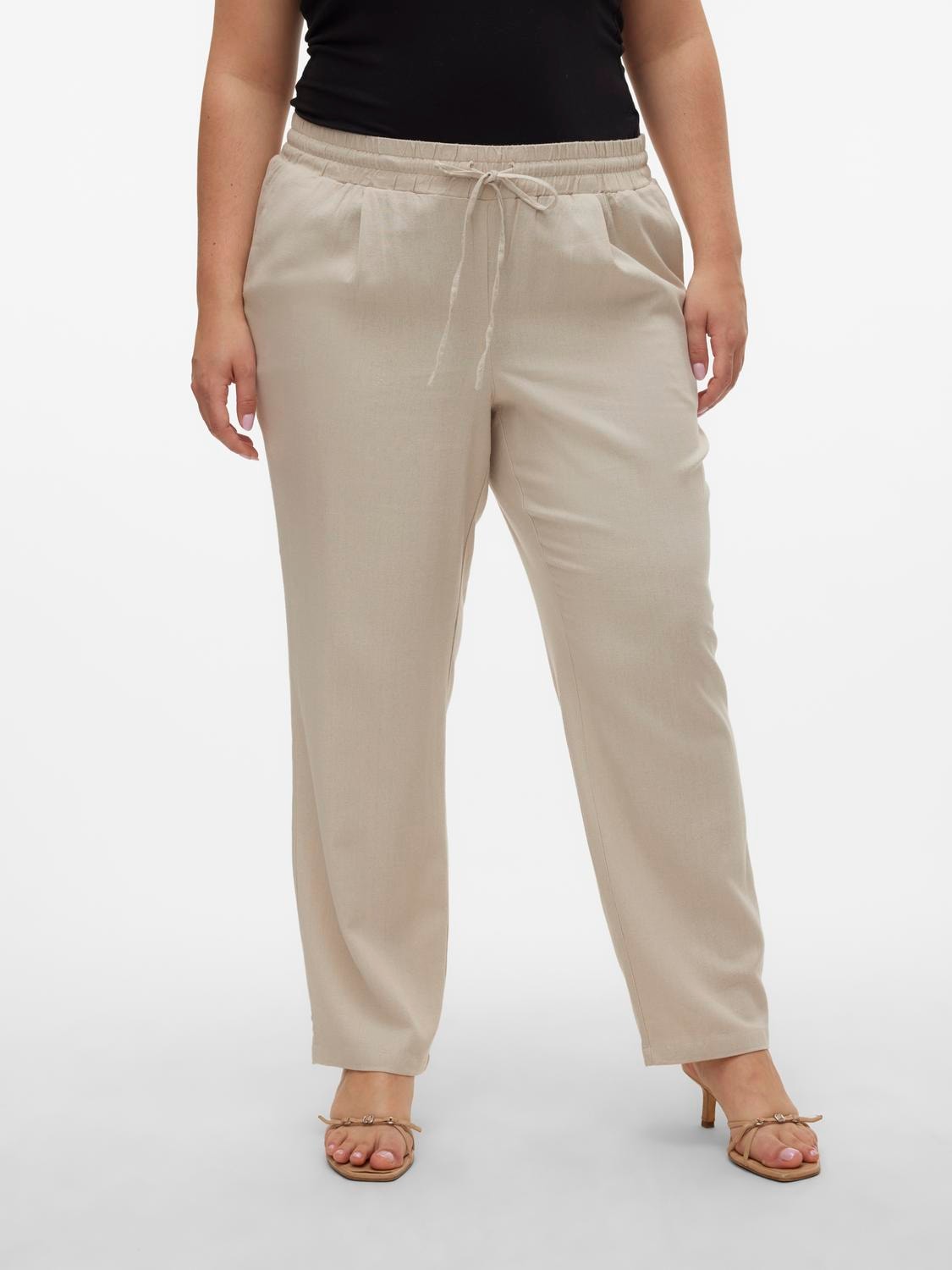 Vero Moda Curve Schlupfhose »VMJESMILO ANKLE PANTS WVN GA NOOS CUR« Vero Moda Curve Schlupfhose »VMJESMILO ANKLE PANTS WVN GA NOOS CUR« von Vero Moda Curve