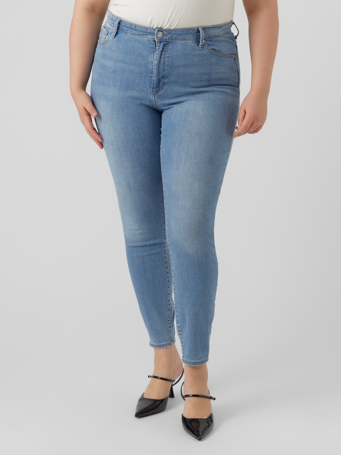 Vero Moda Curve Slim-fit-Jeans »VMPHIA HR SK JEANS LT BL CUR« von Vero Moda Curve