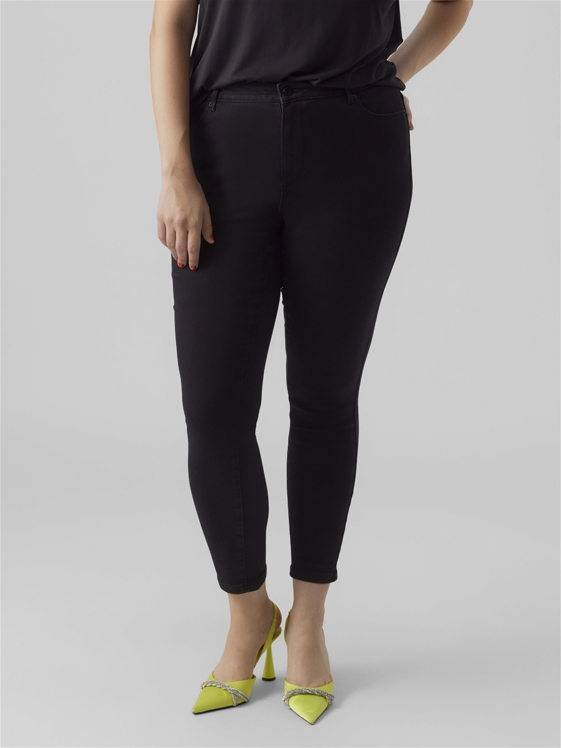 Vero Moda Curve Slim-fit-Jeans »VMPHIA HR SK SOFT VI110 GA CUR NOOS« Vero Moda Curve Slim-fit-Jeans »VMPHIA HR SK SOFT VI110 GA CUR NOOS« von Vero Moda Curve