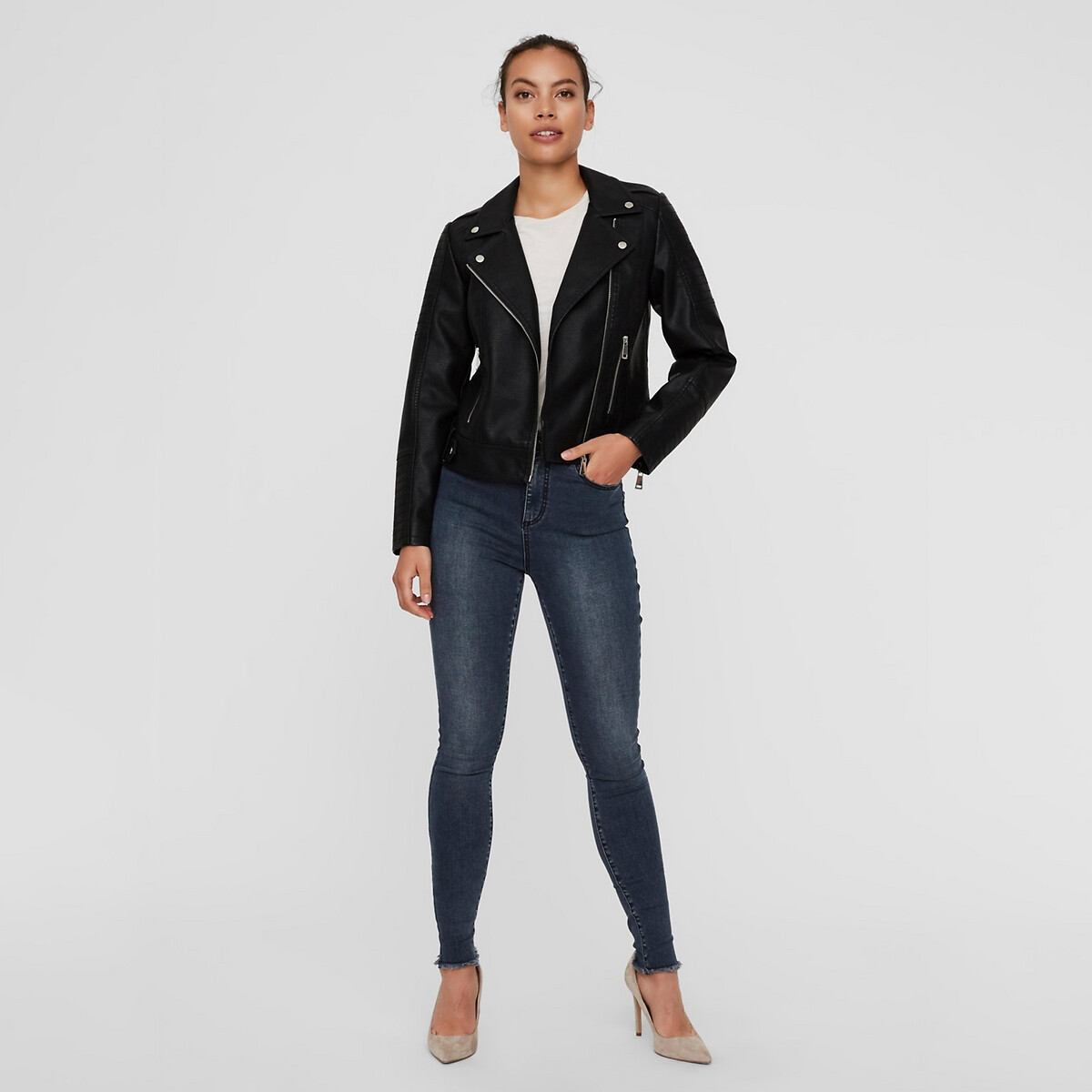 Kurze Bikerjacke mit Reissverschluss, Lederimitat von Vero Moda