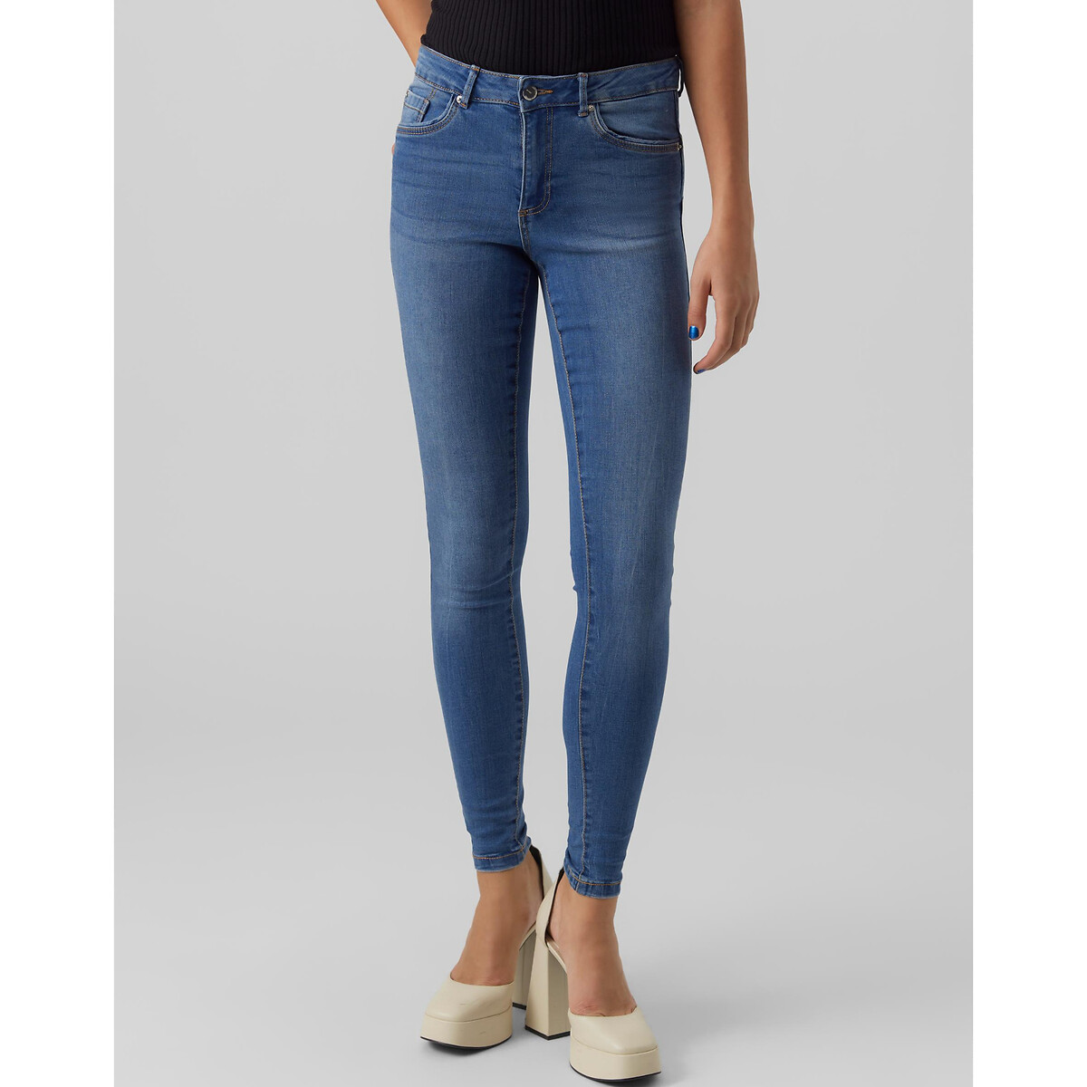 Shape-Jeans, Slim-fit von Vero Moda