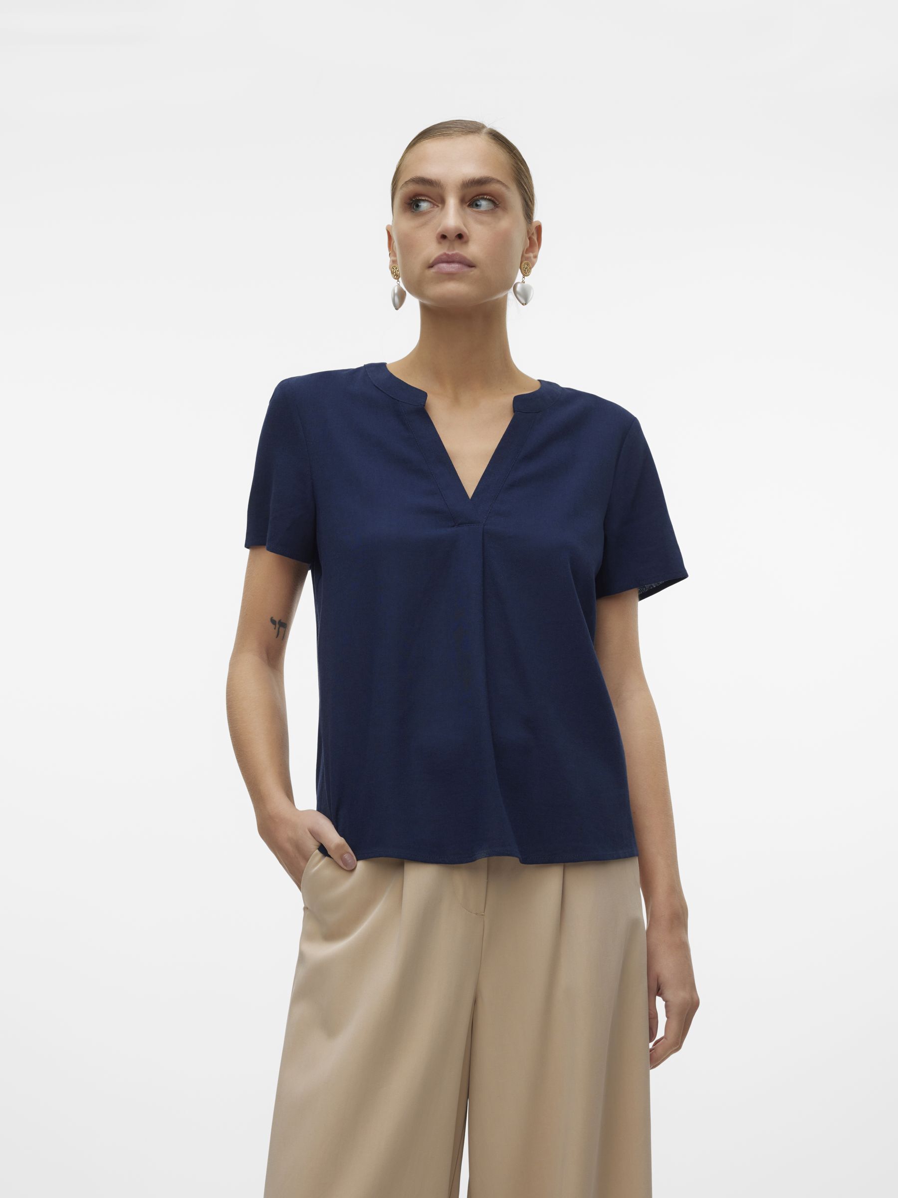 Vero Moda Blusenshirt »VMMYMILO SS V-NECK TOP WVN GA« von Vero Moda