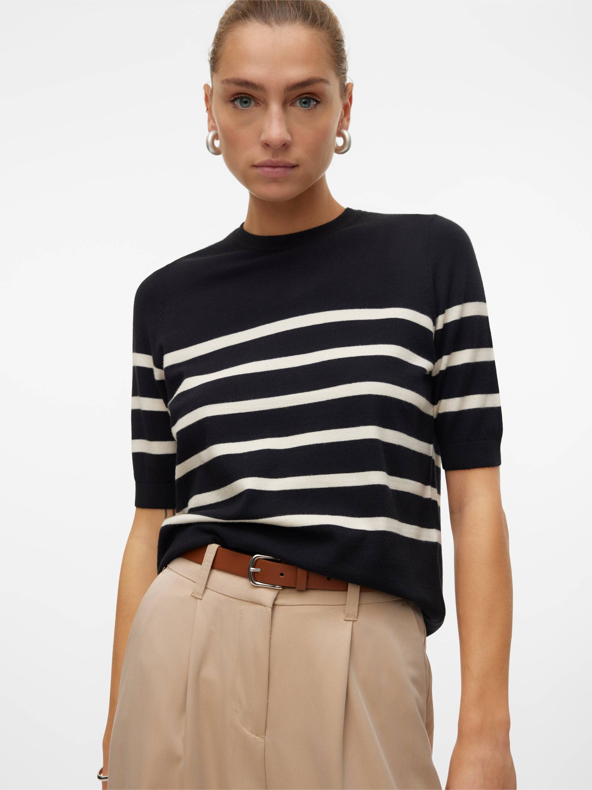 Vero Moda Kurzarmpullover »leichter Feinstrickpullover VMSABA PLAIN SS O-NECK PULLOVER GA NOOS«, (Damenpullover, Rundhalsausschnitt, Kurzarm, Sommerpulli,), im Regular Fit aus pflegeleichtem Materialmix mit Viskose Vero Moda Kurzarmpullover »leichter Feinstrickpullover VMSABA PLAIN SS O-NECK PULLOVER GA NOOS«, (Damenpullover, Rundhalsausschnitt, Kurzarm, Sommerpulli,), im Regular Fit aus pflegeleichtem Materialmix mit Viskose von Vero Moda