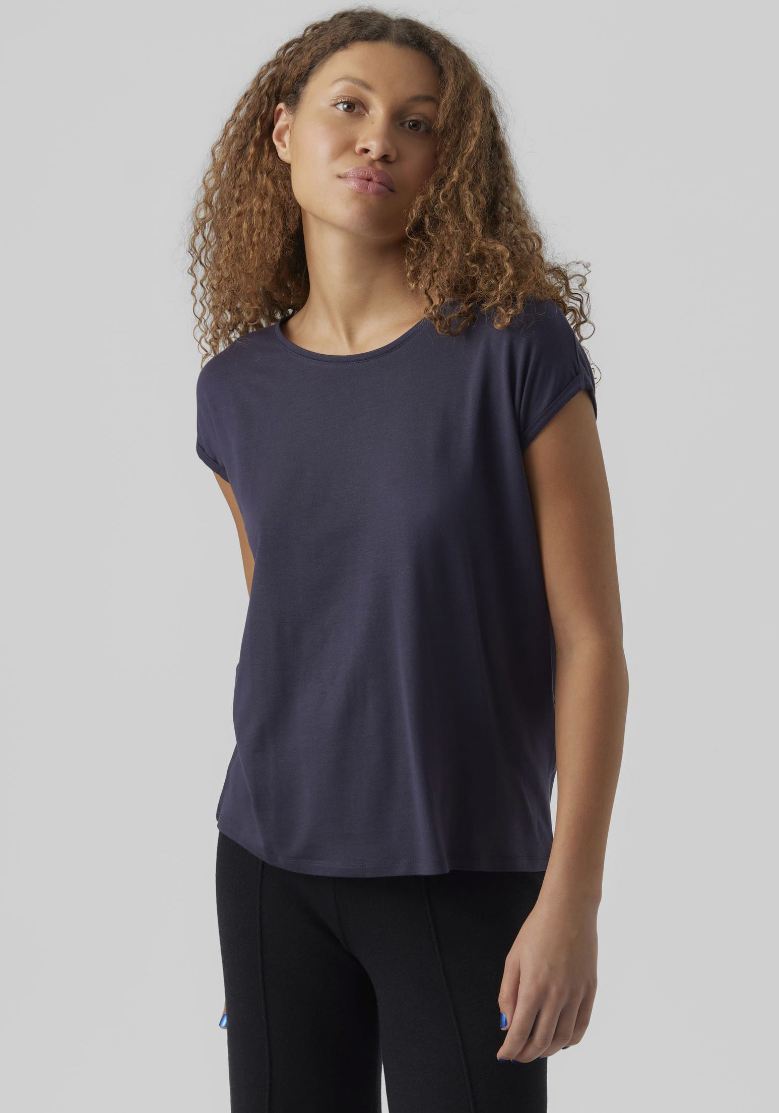 Vero Moda Rundhalsshirt »VMAVA PLAIN SS TOP GAJRS NOOS« Vero Moda Rundhalsshirt »VMAVA PLAIN SS TOP GAJRS NOOS« von Vero Moda