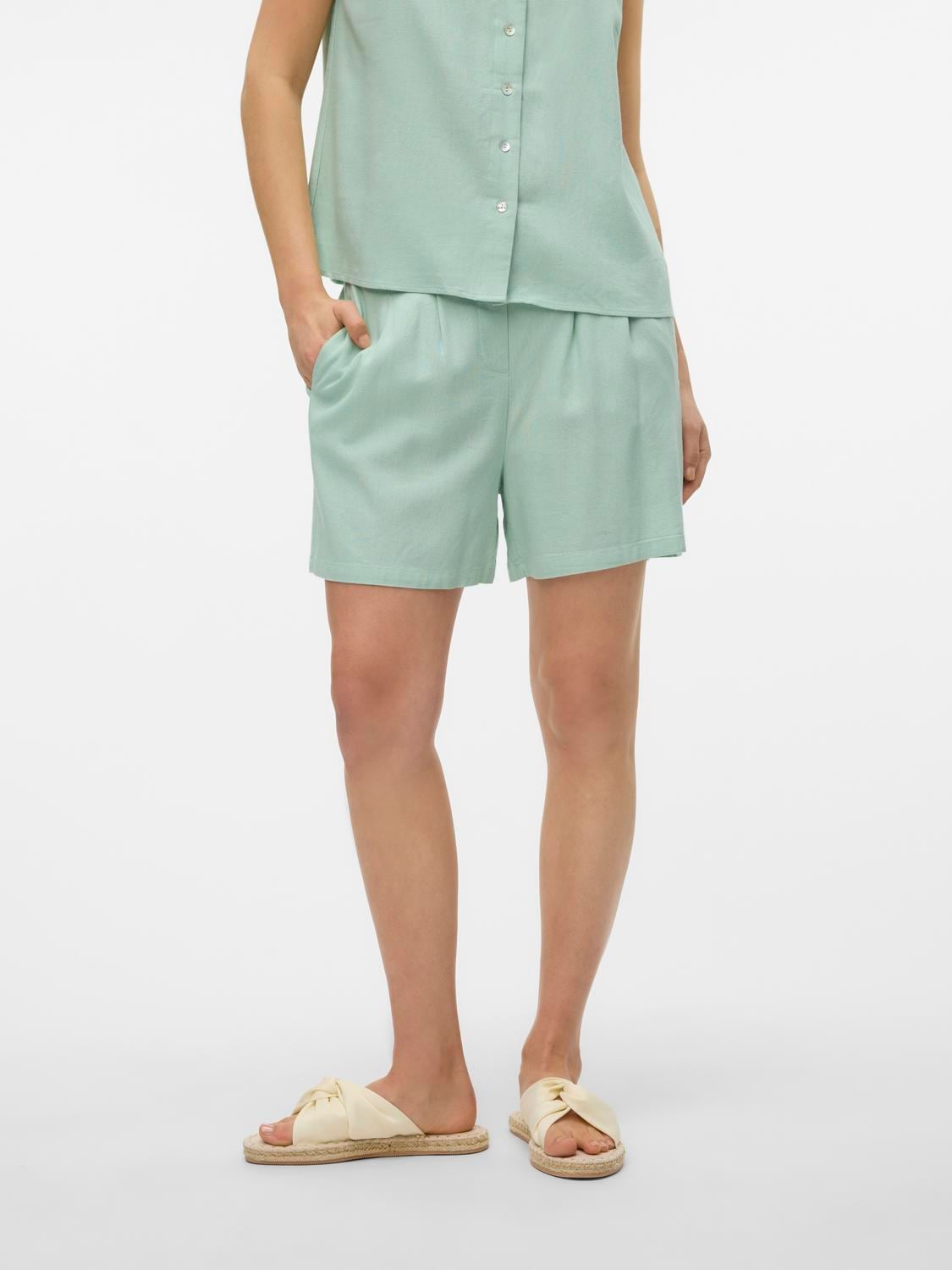 Vero Moda Shorts »VMJESMILO HW SHORTS WVN GA NOOS« von Vero Moda