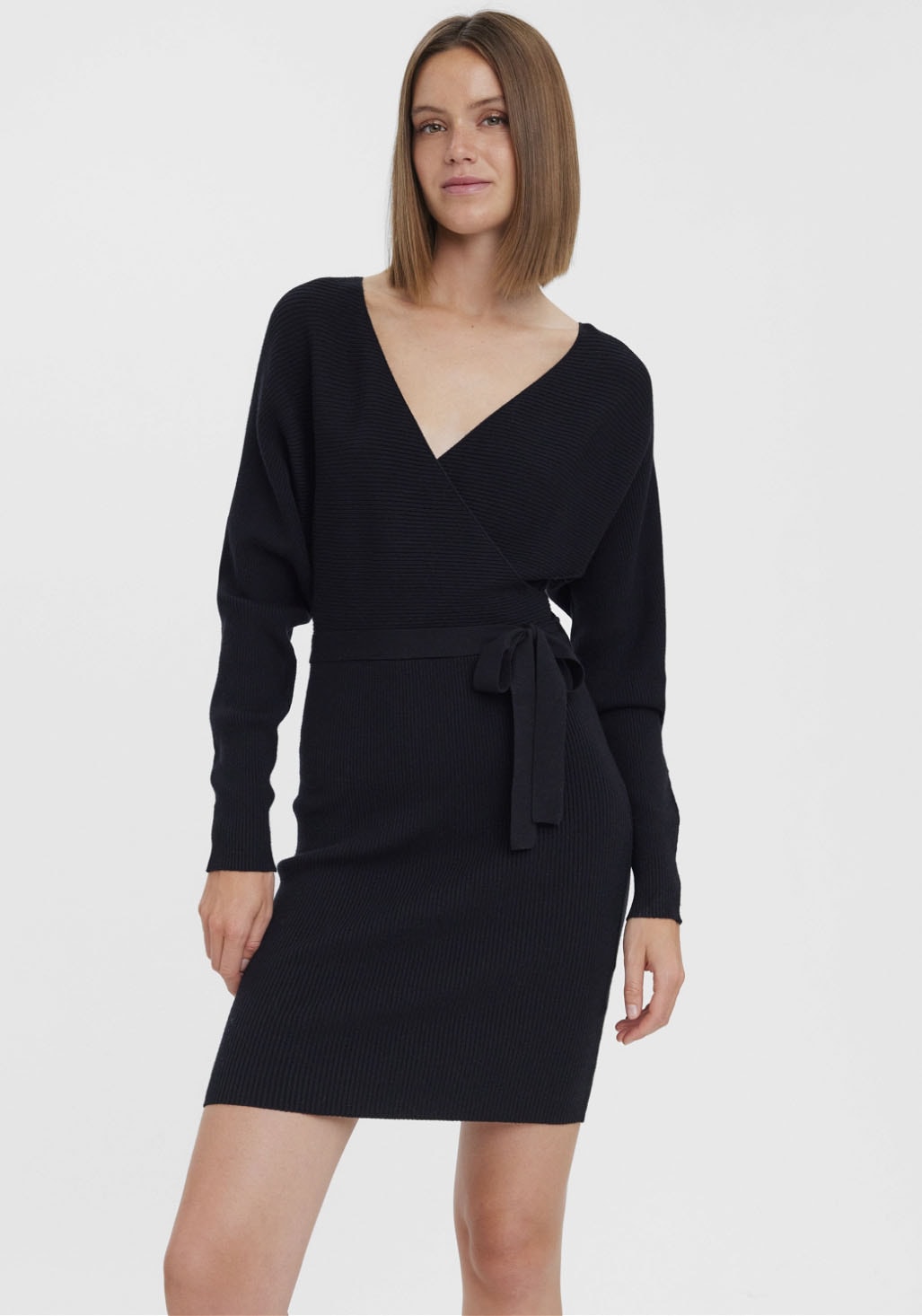 Vero Moda Strickkleid »VMHOLLYREM LS V-NECK DRESS GA NOOS« Vero Moda Strickkleid »VMHOLLYREM LS V-NECK DRESS GA NOOS« von Vero Moda
