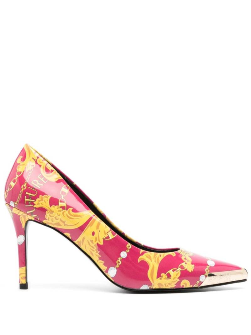 Versace Jeans Couture 90mm Chain Couture-print pumps - Pink von Versace Jeans Couture