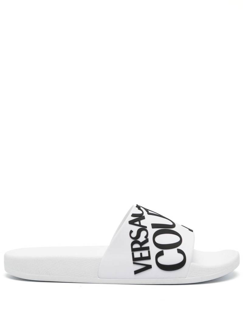 Versace Jeans Couture logo-print slip-on slides - White von Versace Jeans Couture