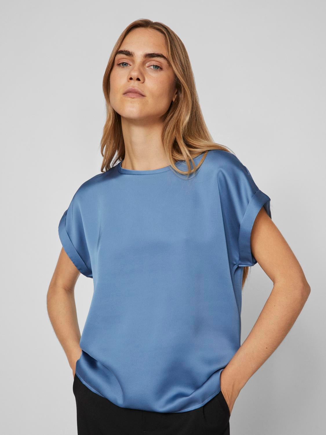 Vila Kurzarmshirt »VIELLETTE S/S SATIN TOP - NOOS« von Vila