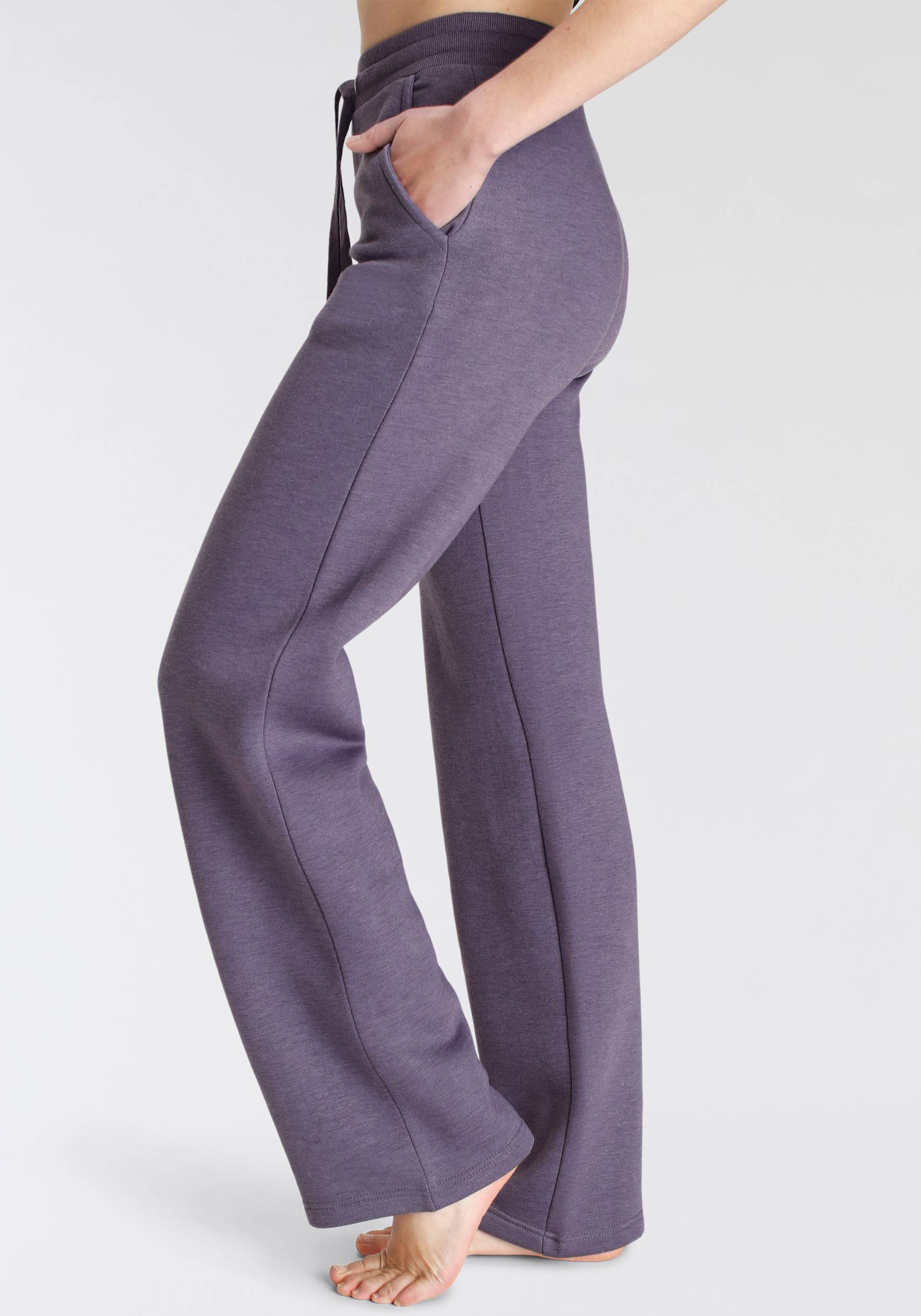 Vivance Relaxhose »-Loungehose«, mit weitem Bein und aus ultraweicher Sweatqualität von Vivance