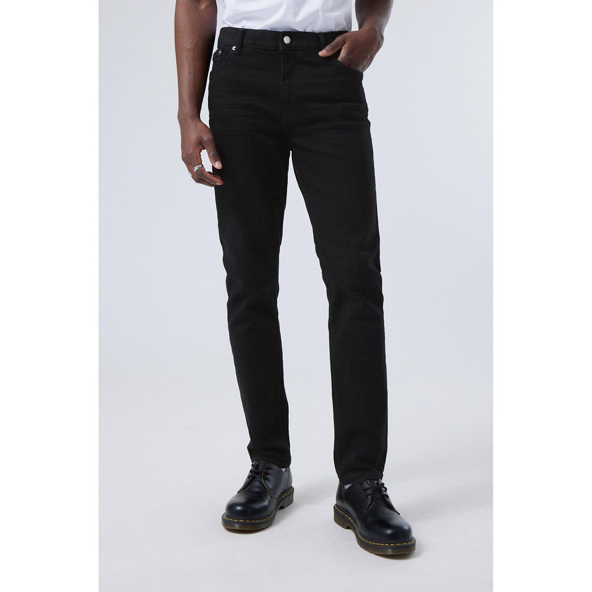 Jeans, Tapered Fit Herren Black L30/W30 von WEEKDAY