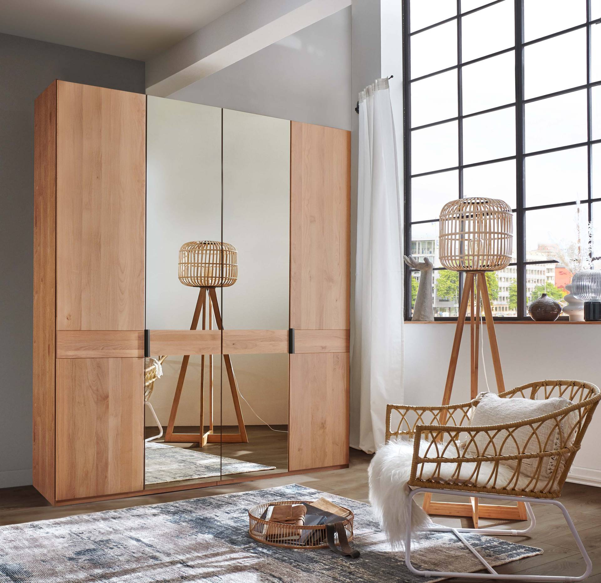 WIEMANN Drehtürenschrank »Cardiff, Massivholztüren in Kombination mit Glas- oder Spiegeltüren«, (4 Breiten, 2 Höhen 216/236cm auswählbar), hochwertiges Design in langlebiger Qualität, viel Stauraum von WIEMANN