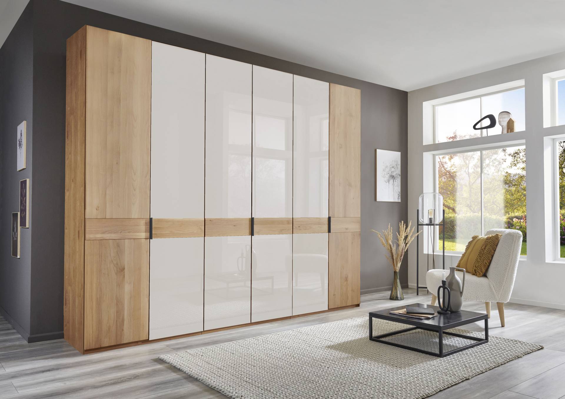 WIEMANN Drehtürenschrank »Cardiff, Massivholztüren in Kombination mit Glas- oder Spiegeltüren«, (4 Breiten, 2 Höhen 216/236cm auswählbar), hochwertiges Design in langlebiger Qualität, viel Stauraum von WIEMANN