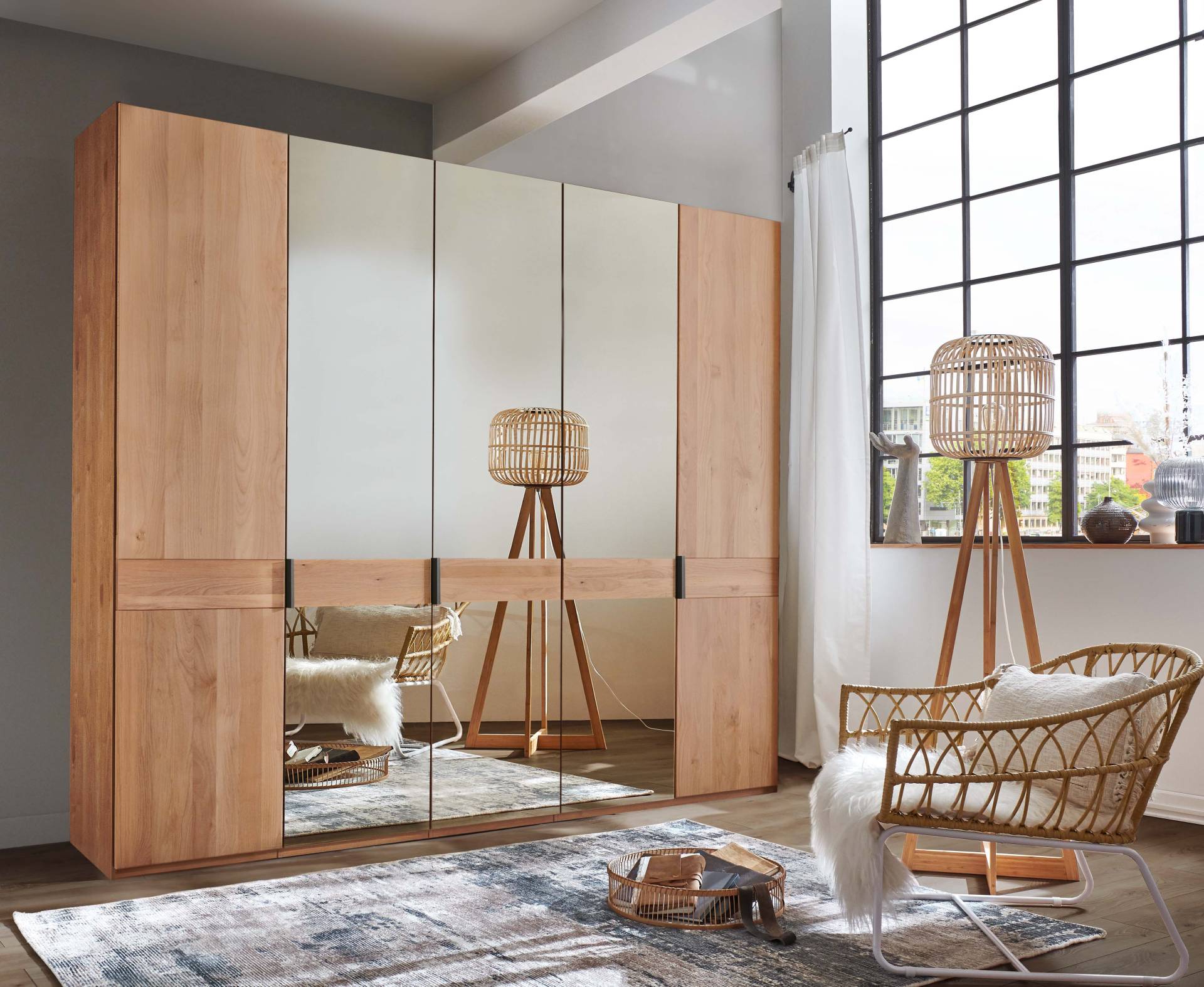 WIEMANN Drehtürenschrank »Cardiff, Massivholztüren in Kombination mit Glas- oder Spiegeltüren«, (4 Breiten, 2 Höhen 216/236cm auswählbar), hochwertiges Design in langlebiger Qualität, viel Stauraum von WIEMANN