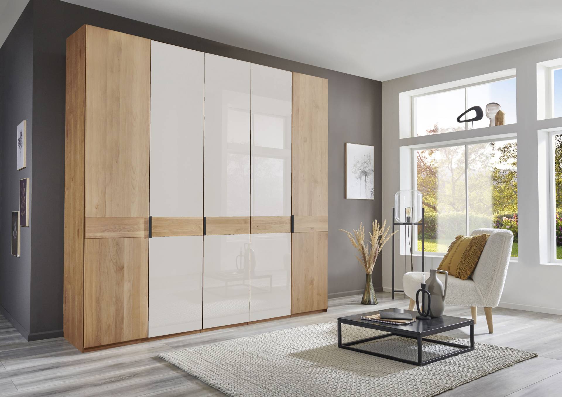 WIEMANN Drehtürenschrank »Cardiff, Massivholztüren in Kombination mit Glas- oder Spiegeltüren«, (4 Breiten, 2 Höhen 216/236cm auswählbar), hochwertiges Design in langlebiger Qualität, viel Stauraum von WIEMANN