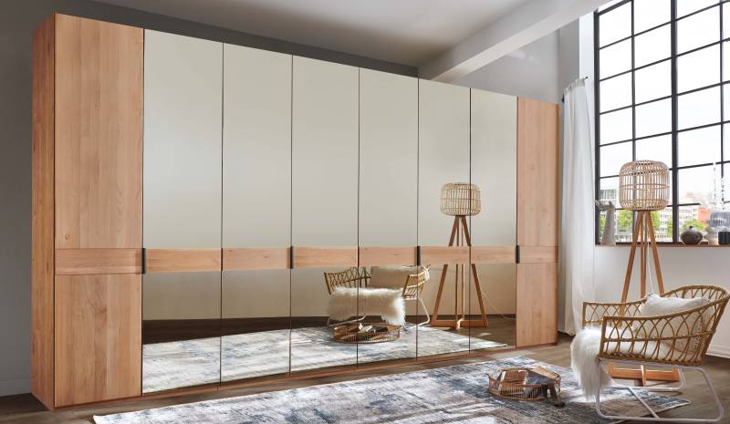 WIEMANN Drehtürenschrank »Cardiff, Massivholztüren in Kombination mit Glas- oder Spiegeltüren«, (4 Breiten, 2 Höhen 216/236cm auswählbar), hochwertiges Design in langlebiger Qualität, viel Stauraum von WIEMANN