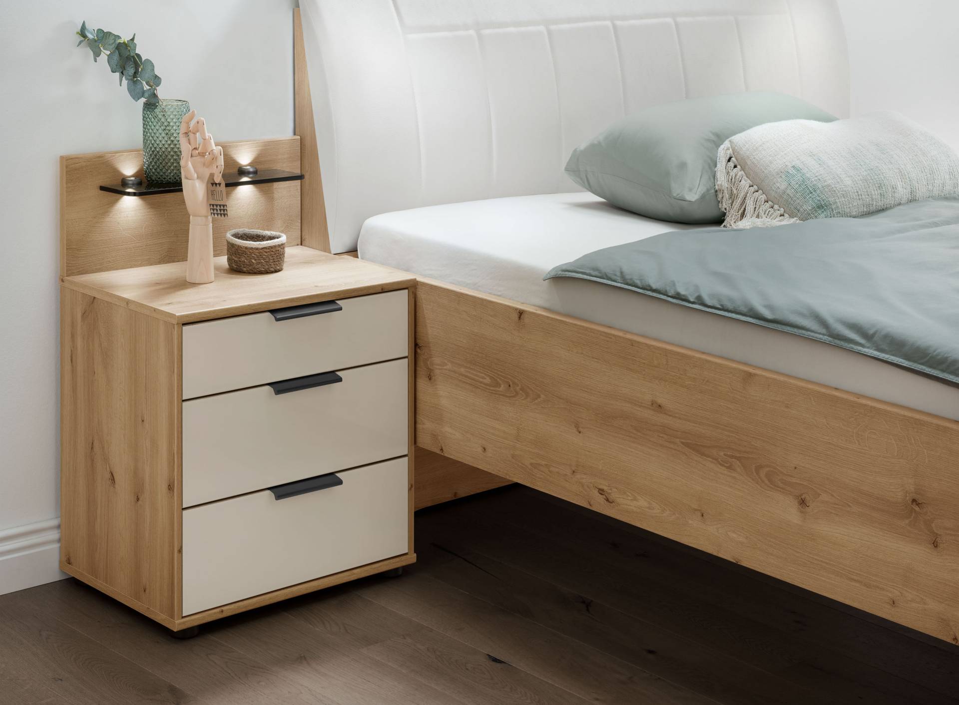 WIEMANN Nachtkonsole »Monaco, Made in Germany, in erstklassiger Qualität,«, mit widerstandsfähiger Glasfront, vormontiert WIEMANN Nachtkonsole »Monaco, Made in Germany, in erstklassiger Qualität,«, mit widerstandsfähiger Glasfront, vormontiert von WIEMANN