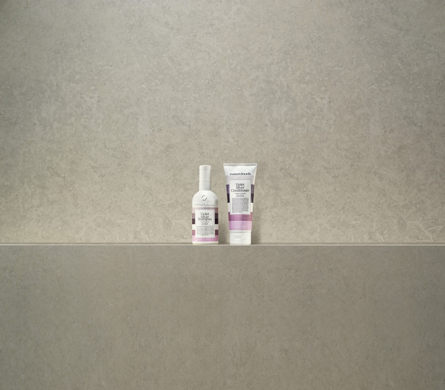 Violet - Silver Shampoo Violet - Silver Shampoo von Waterclouds