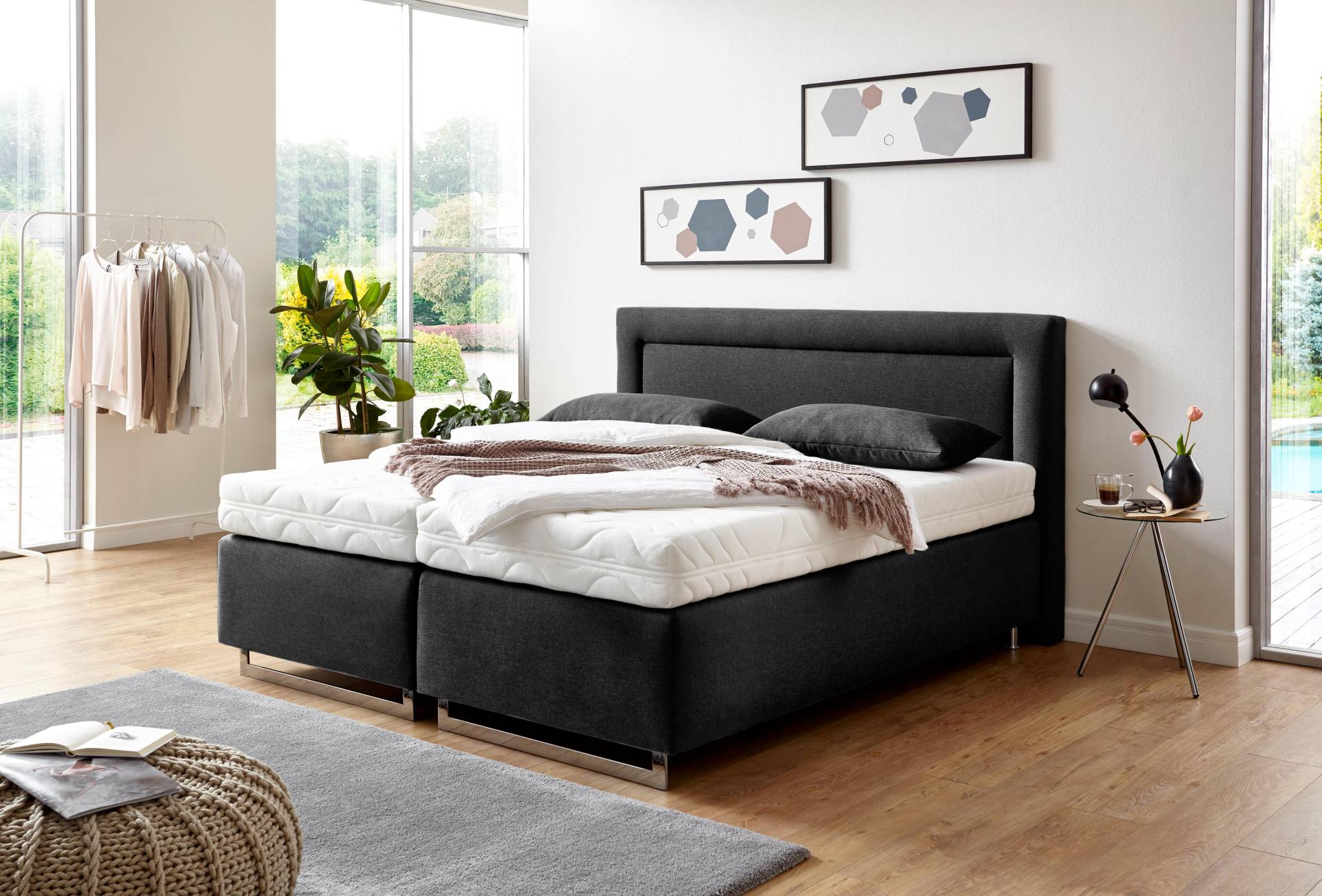 Westfalia Schlafkomfort Boxspringbett, mit Zierkissen und verchromten Kufen, in diversen Ausführungen Westfalia Schlafkomfort Boxspringbett, mit Zierkissen und verchromten Kufen, in diversen Ausführungen von Westfalia Schlafkomfort