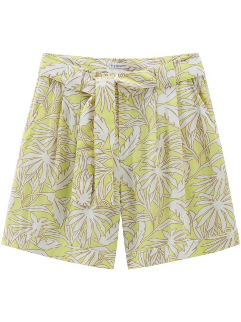 Woolrich leaf-print pleated shorts - Yellow von Woolrich