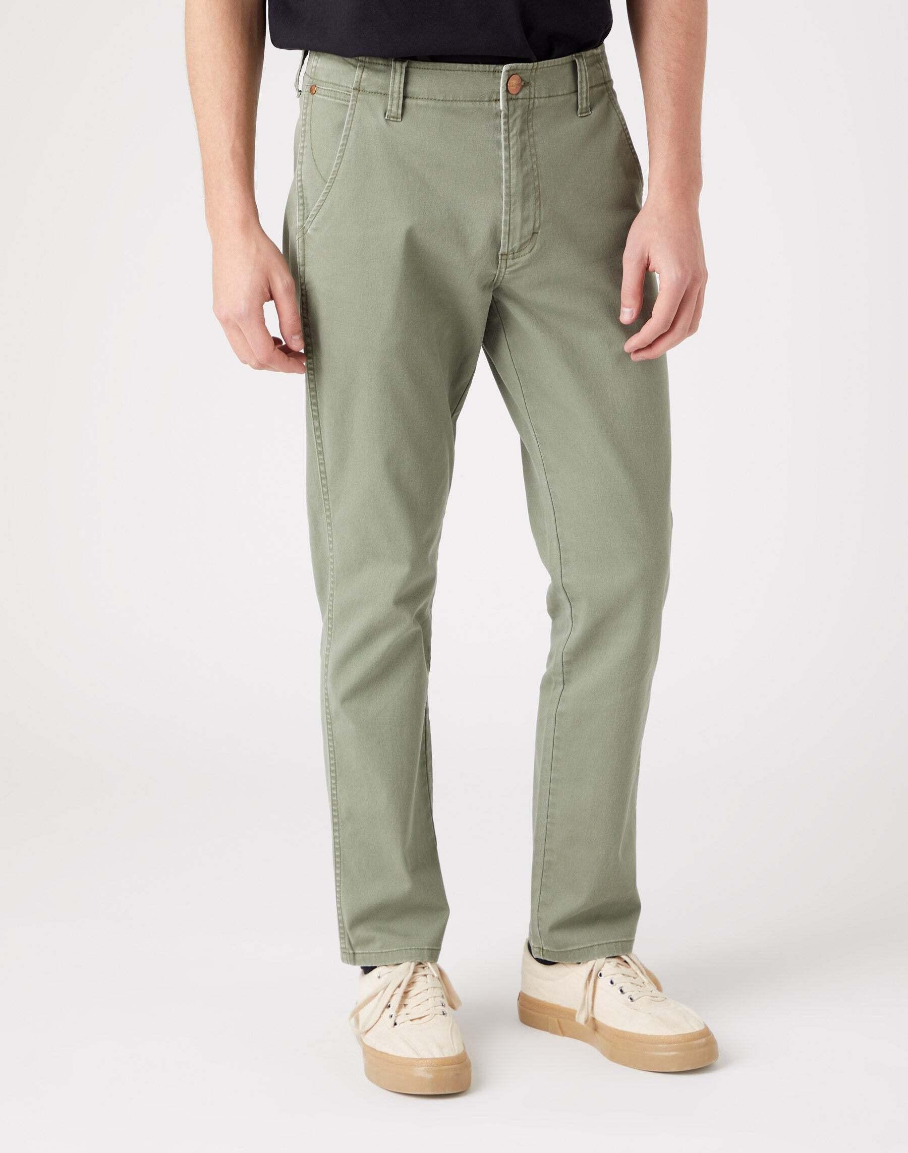 Chino Casey Jones Herren Grün L34/W30 von Wrangler