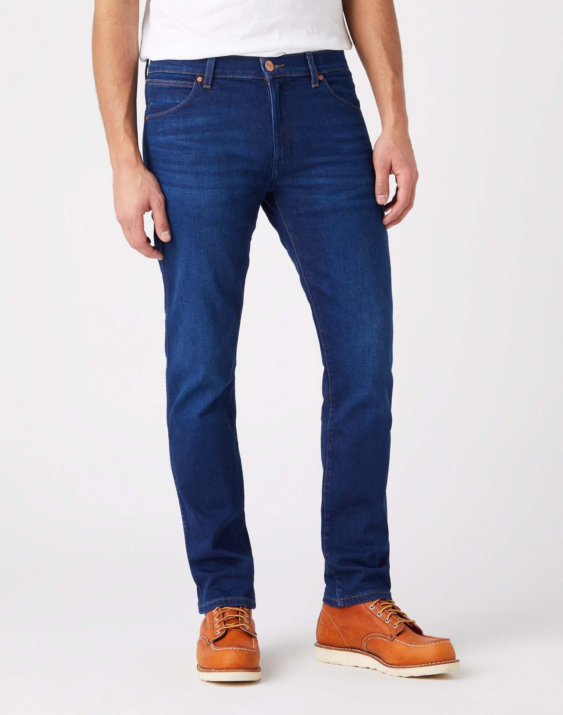 Jeans Slim Fit Larston Herren Blau Denim L30/W30 von Wrangler