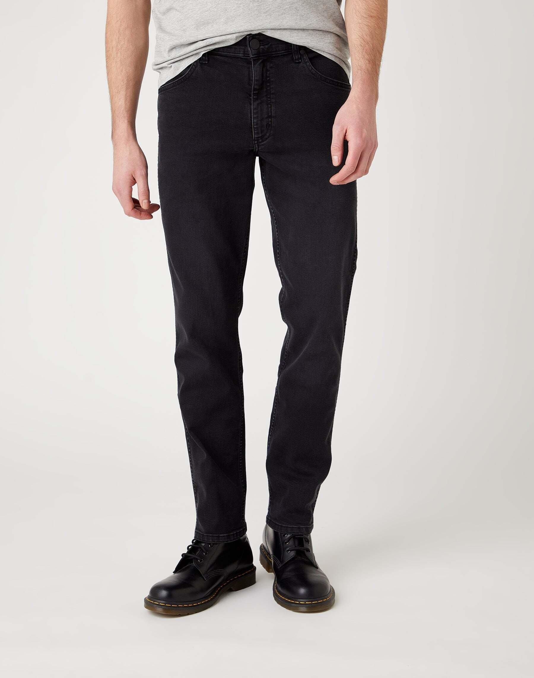 Jeans Straight Leg Greensboro Herren Schwarz L30/W32 von Wrangler