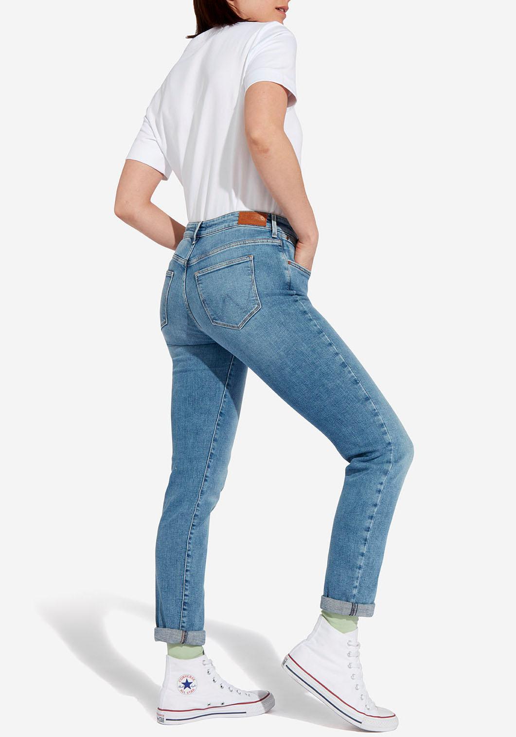 Wrangler Slim-fit-Jeans, hochwertiger Denimstretch von Wrangler