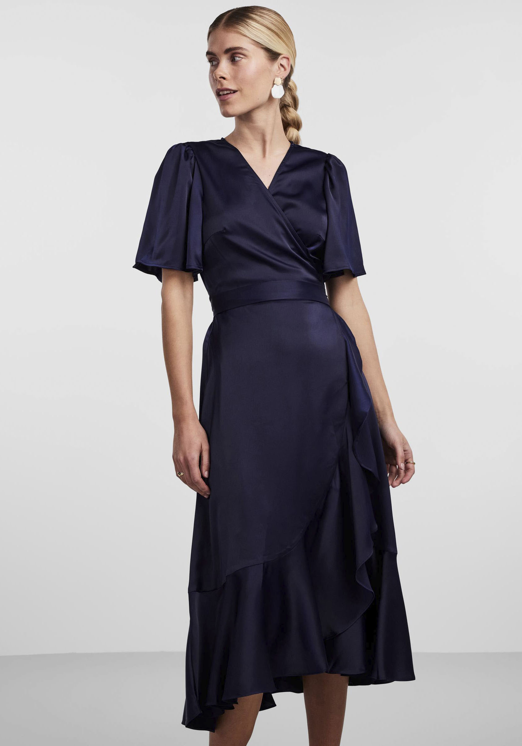 Y.A.S Wickelkleid »YASTHEA 2/4 MIDI WRAP DRESS S. NOOS«, mit Volant Y.A.S Wickelkleid »YASTHEA 2/4 MIDI WRAP DRESS S. NOOS«, mit Volant von Y.A.S