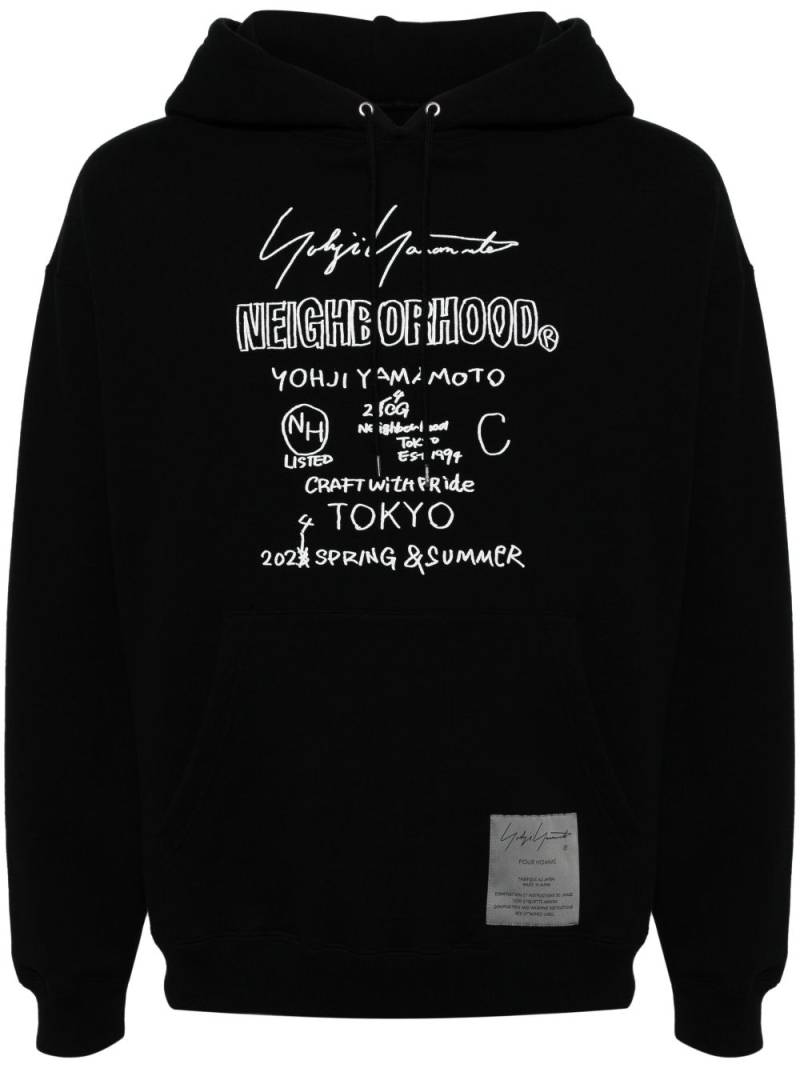 Yohji Yamamoto logo-print cotton hoodie - Black von Yohji Yamamoto