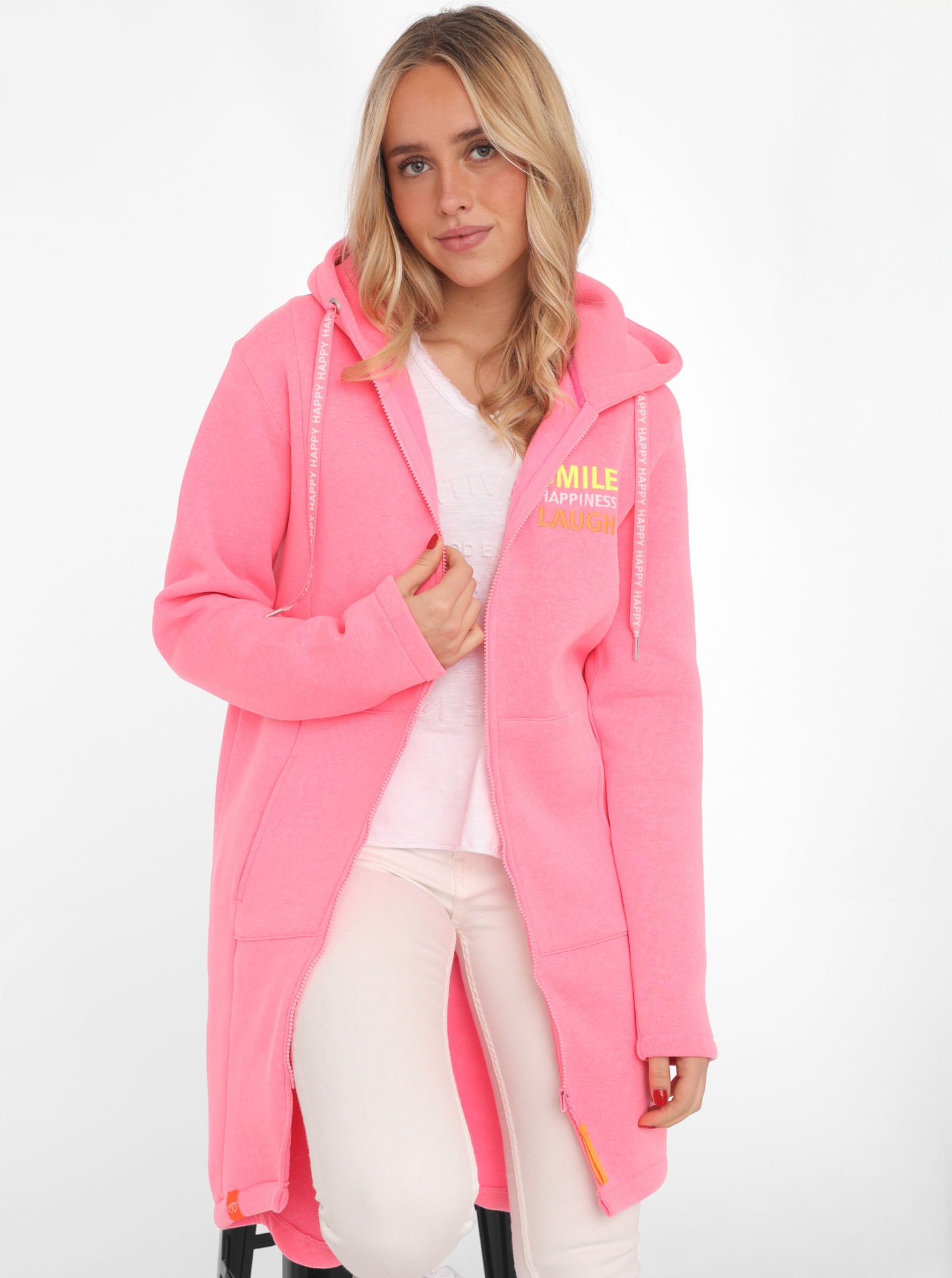 Zwillingsherz Jerseymantel »"Smile Happiness Laugh"«, mit positiver Botschaft, gesticktes Motiv hinten und vorne Zwillingsherz Jerseymantel »"Smile Happiness Laugh"«, mit positiver Botschaft, gesticktes Motiv hinten und vorne von Zwillingsherz