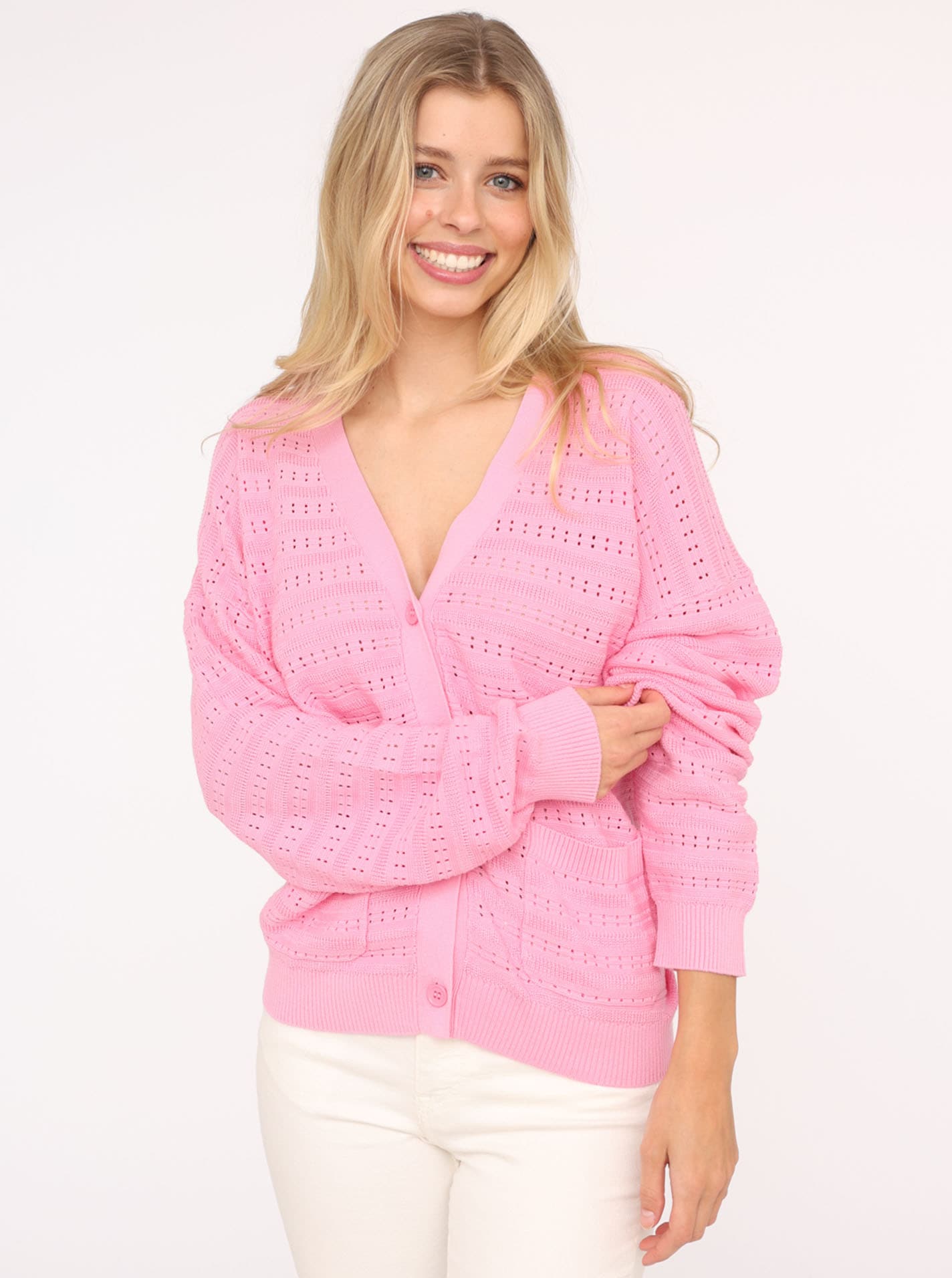 Zwillingsherz Strickjacke »"Lochstrick Uni"«, Lockerer Schnitt mit moderner Passform Zwillingsherz Strickjacke »"Lochstrick Uni"«, Lockerer Schnitt mit moderner Passform von Zwillingsherz
