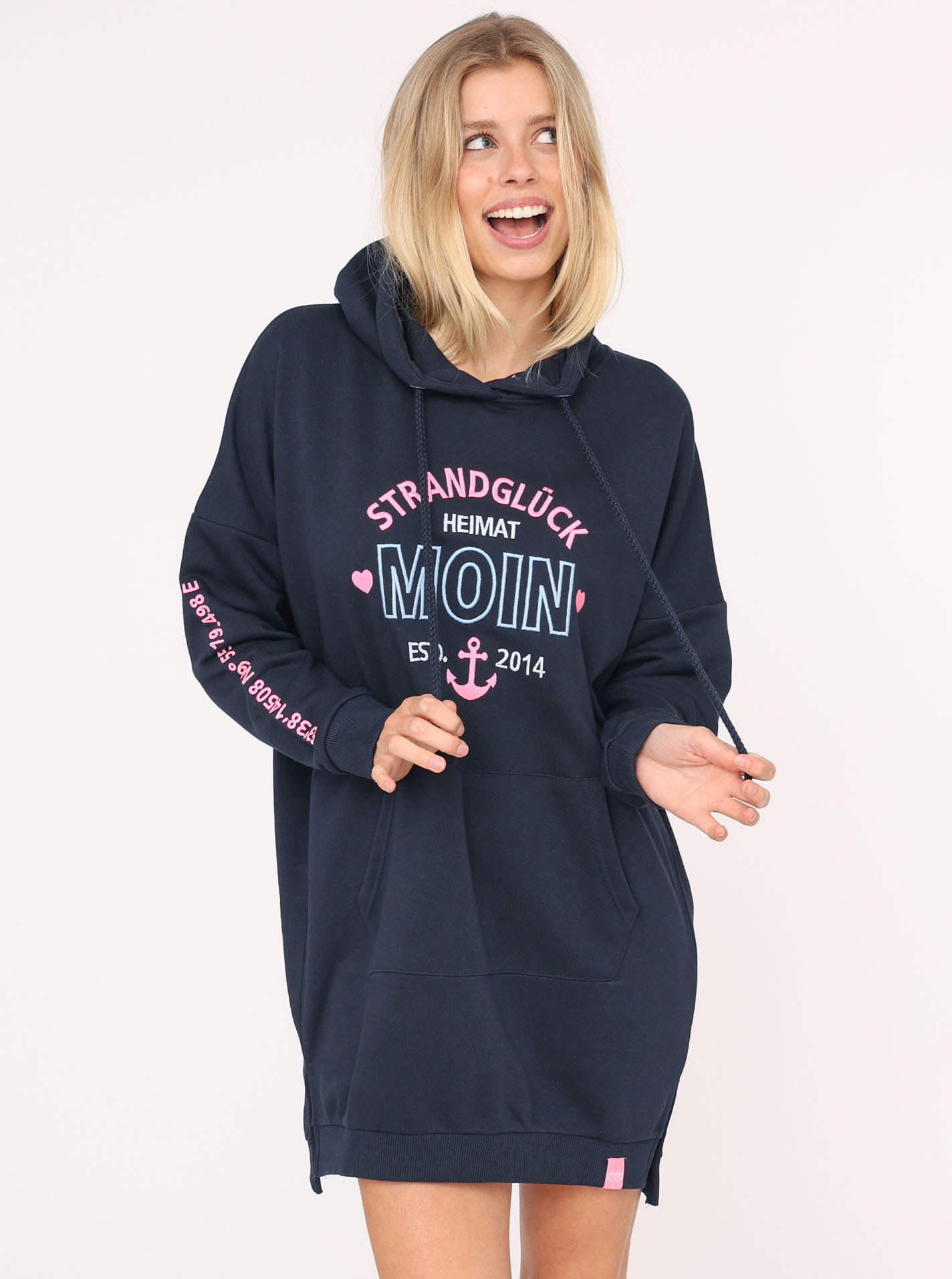 Zwillingsherz Sweatkleid »"Strandglück"«, mit Stickerei vorne und am Arm von Zwillingsherz