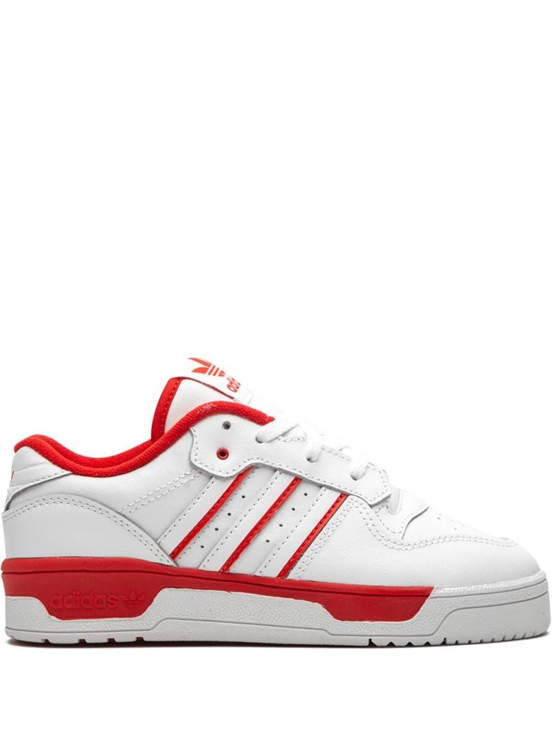 adidas Kids Rivalry Low C sneakers - White von adidas Kids