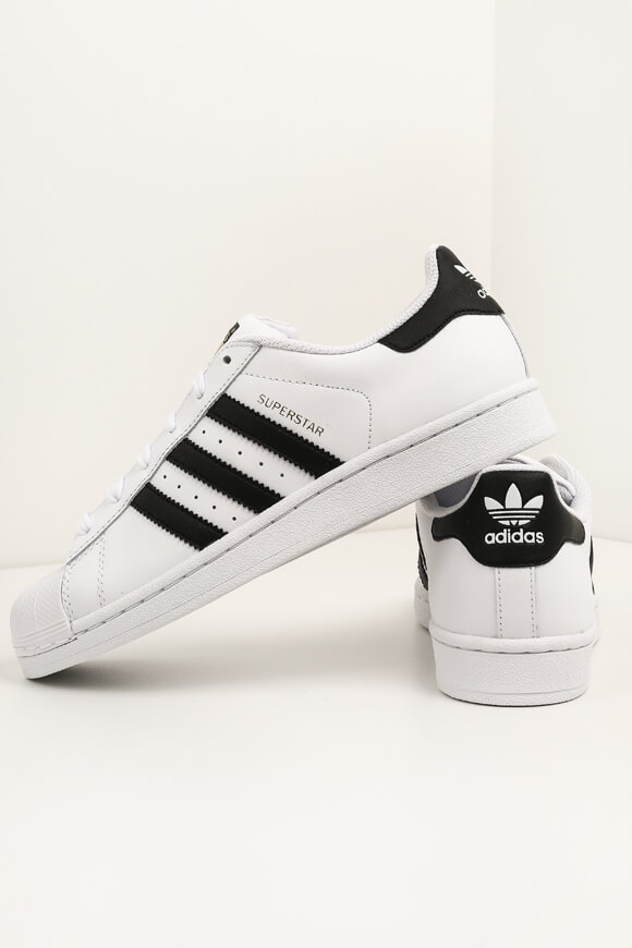 Adidas Originals Superstar Sneaker | Weiss + Schwarz + Goldfarbe | Jungen  | EU37 1/3 von Adidas Originals