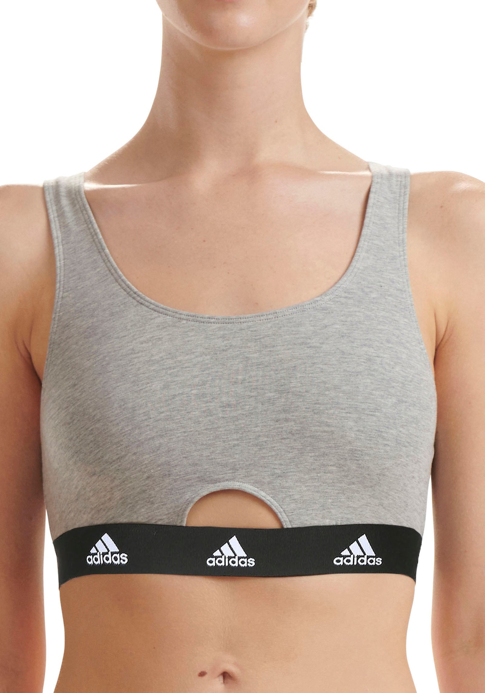 adidas Sportswear Bralette »Active Comfort«, ohne Bügel, tiefer Rücken- und Rundhals-Ausschnitt adidas Sportswear Bralette »Active Comfort«, ohne Bügel, tiefer Rücken- und Rundhals-Ausschnitt von adidas Sportswear