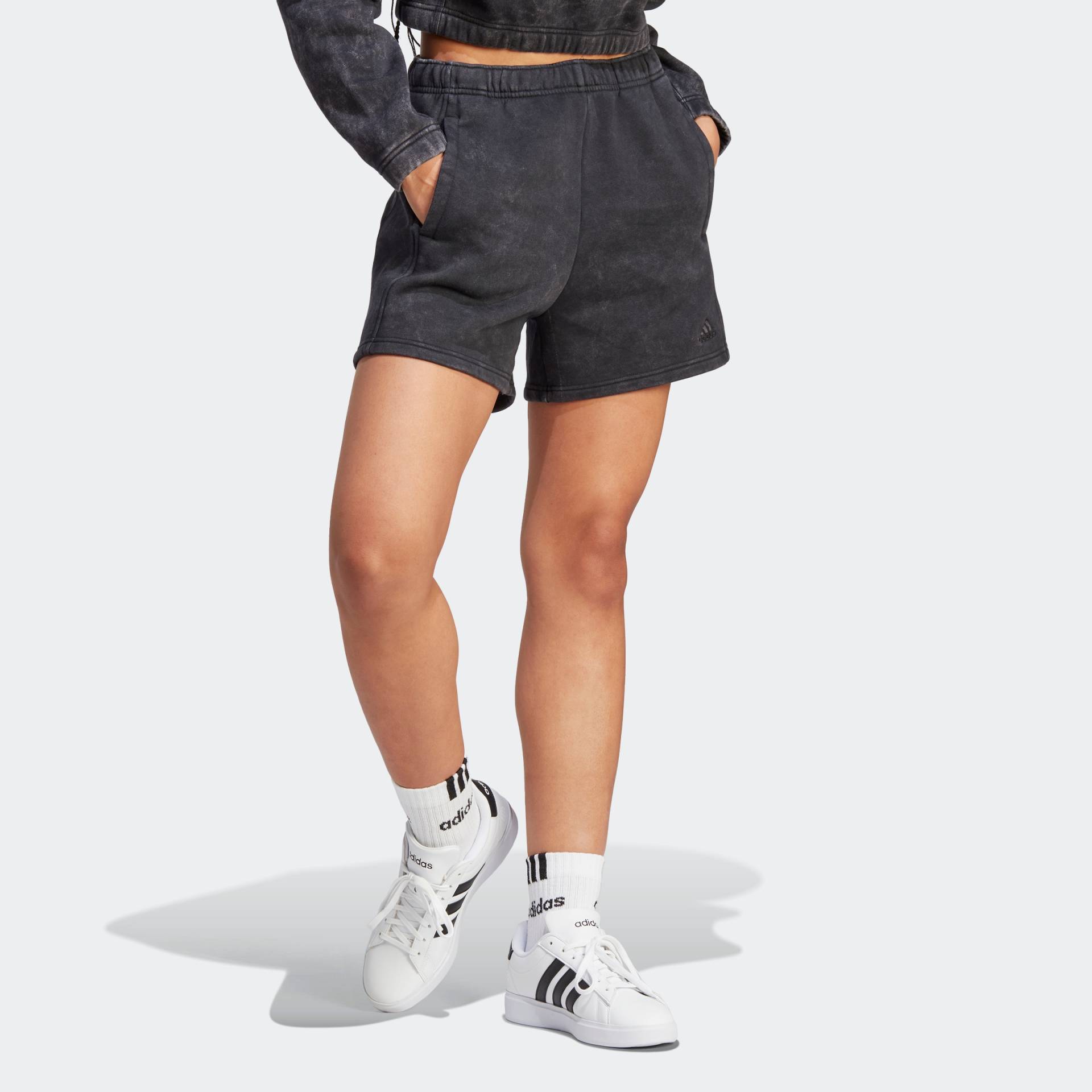 adidas Sportswear Shorts »W ALL SZN WS SH«, (1 tlg.) von adidas Sportswear