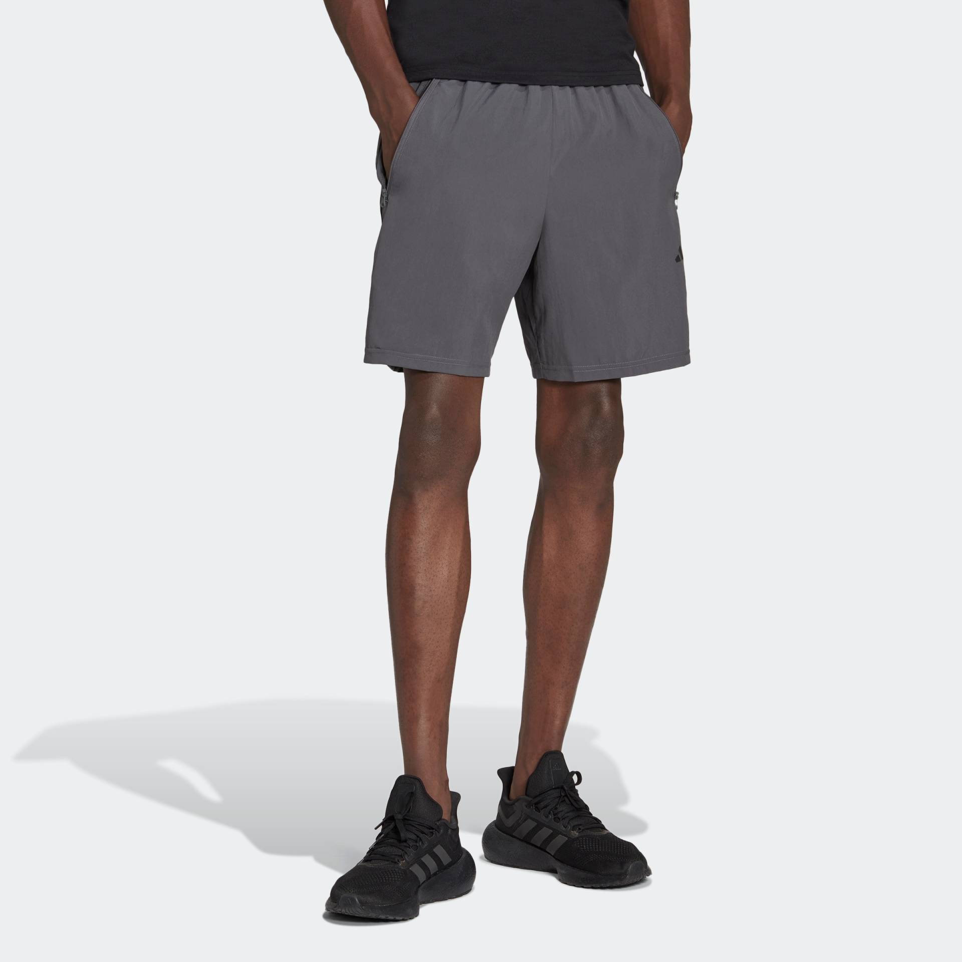 adidas Performance Shorts »TRAIN ESSENTIALS WOVEN TRAINING«, (1 tlg.) von adidas performance