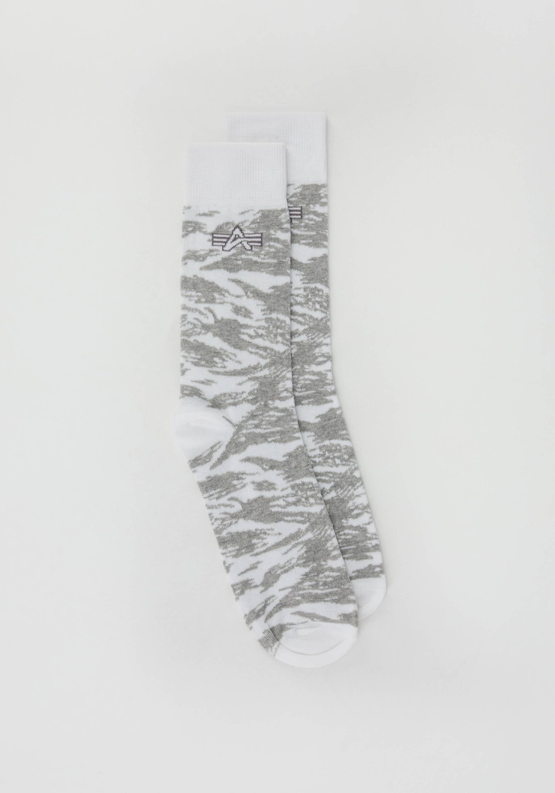 Alpha Industries Basicsocken »Alpha Industries Accessoires - Socks Graphic AOP Socks 3 Pack« Alpha Industries Basicsocken »Alpha Industries Accessoires - Socks Graphic AOP Socks 3 Pack« von alpha industries