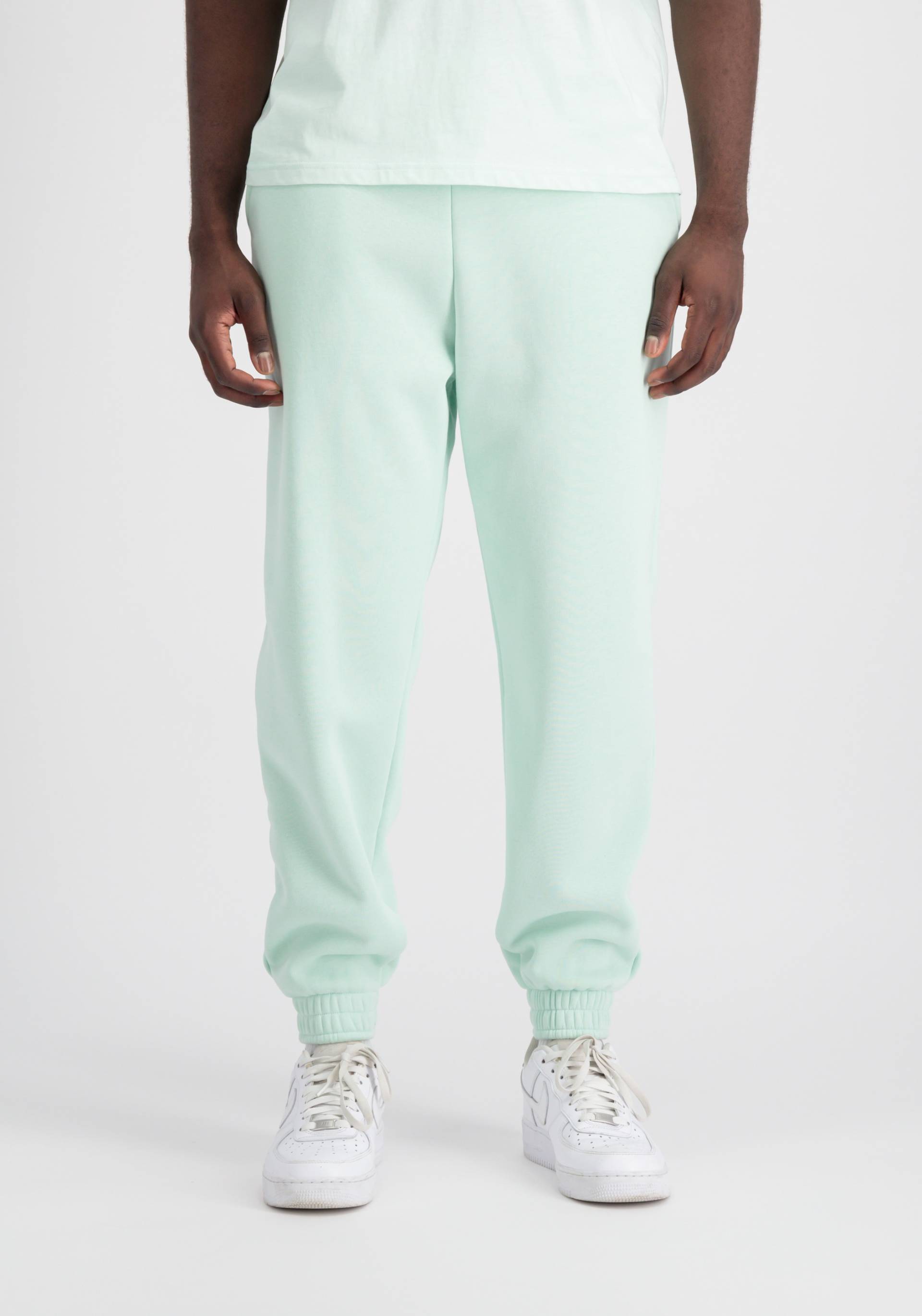 Alpha Industries Jogginghose »ALPHA INDUSTRIES Men - Jogger Unisex EMB Jogger« von alpha industries