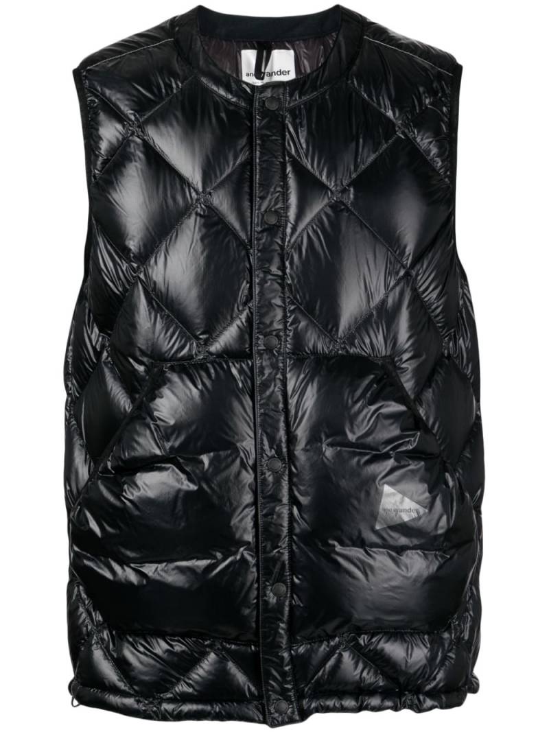 and Wander diamond-quilted padded gilet - Black von and Wander