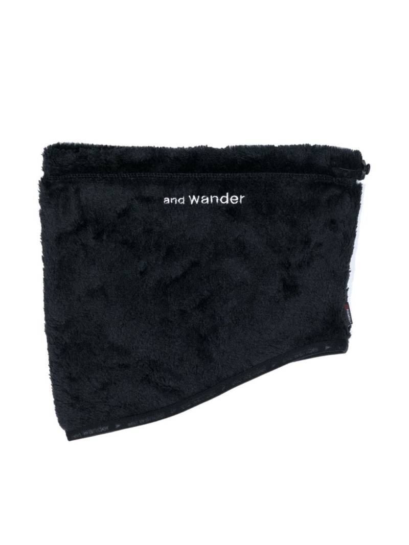 and Wander logo-embroidered fleece neck warmer - Black von and Wander